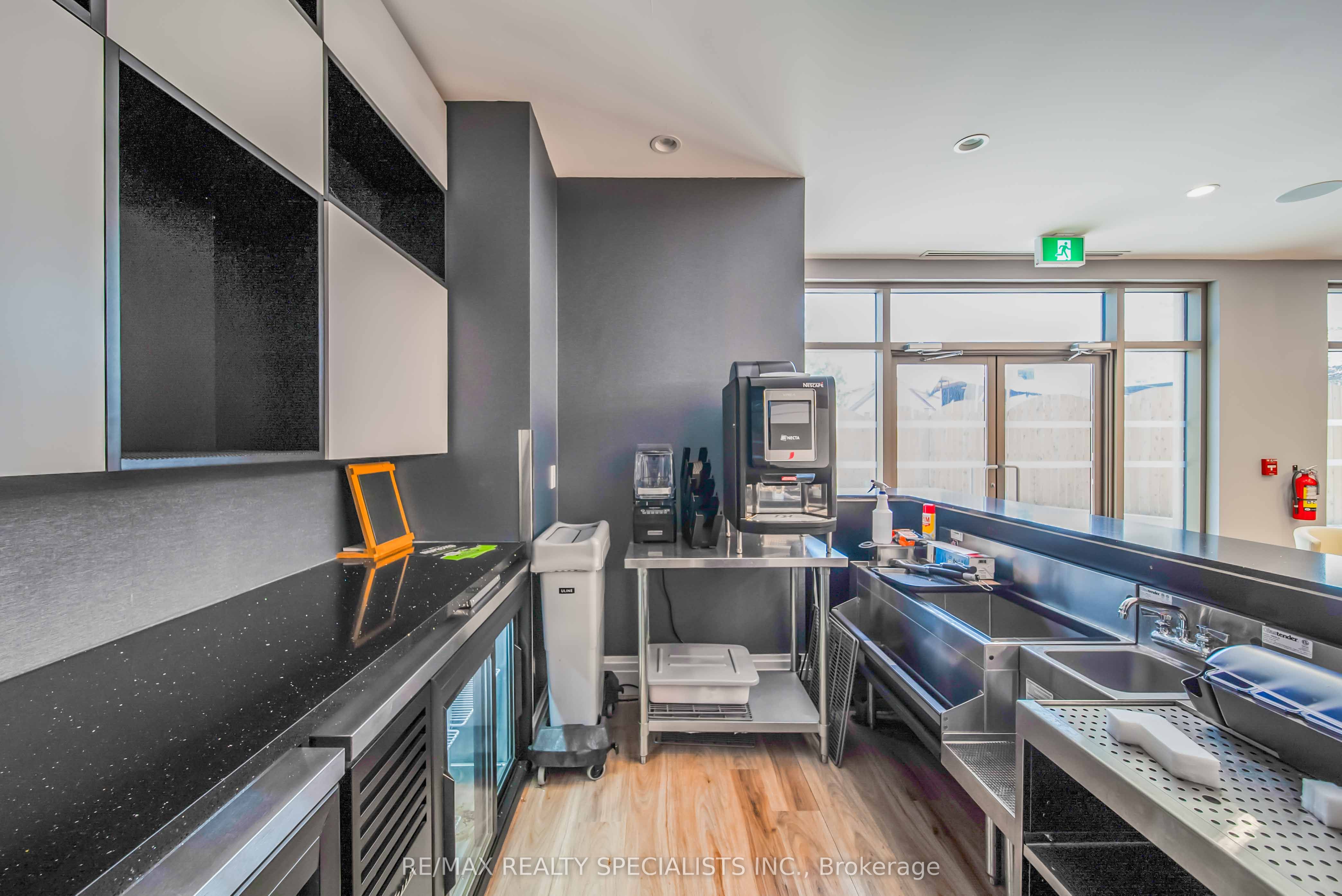 #restaurant - 5698 Main Street Property Photo 21