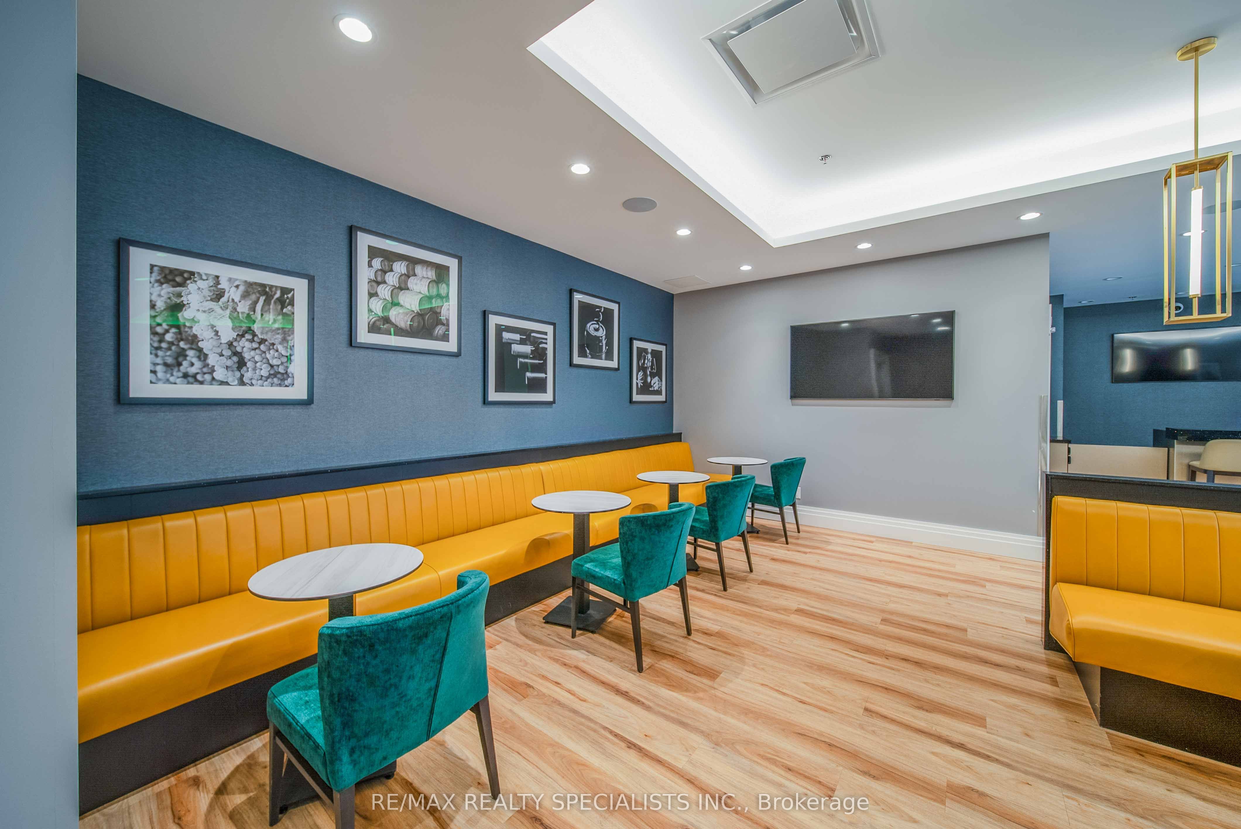 #restaurant - 5698 Main Street Property Photo 25