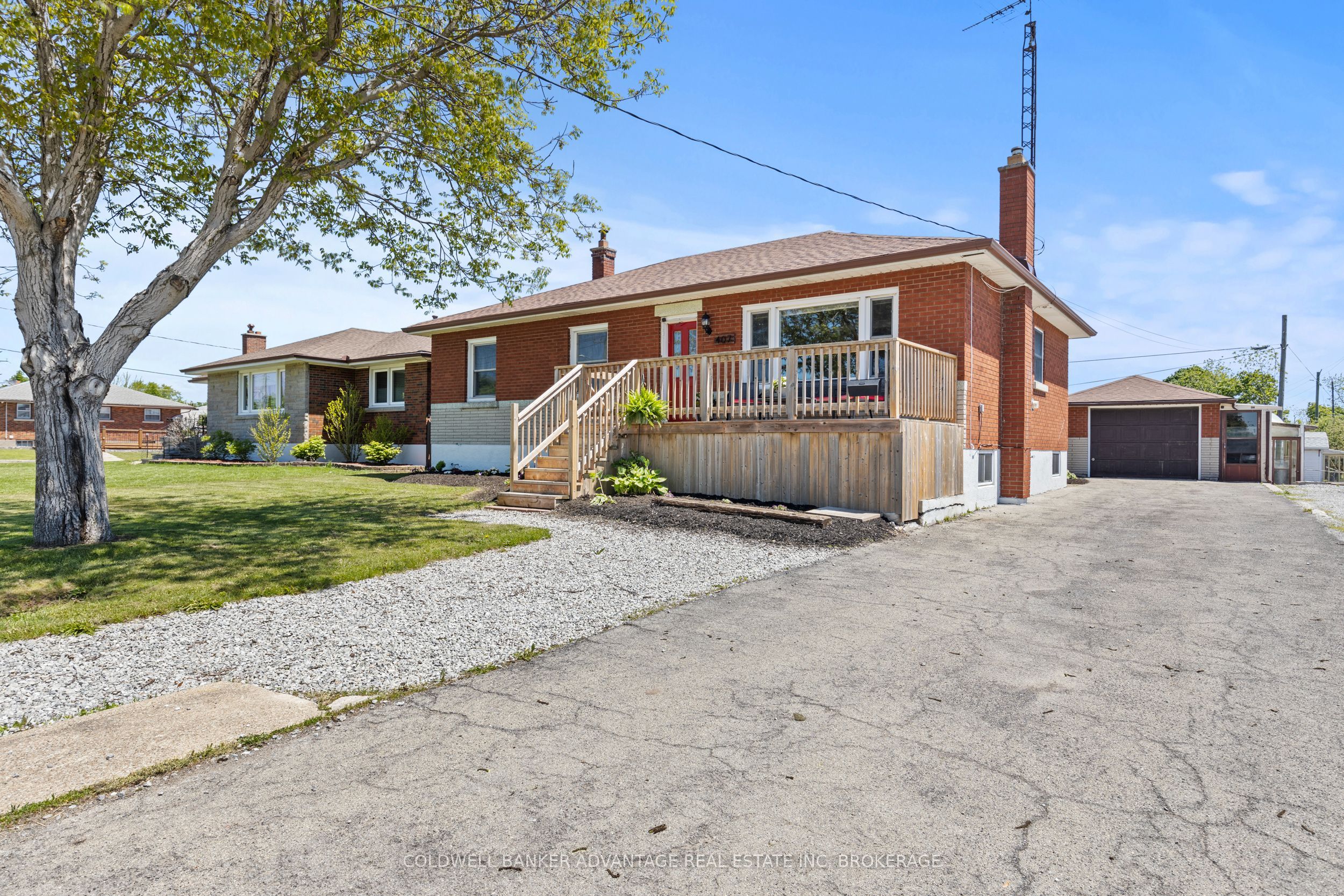 407 Steele Street Property Photo 1