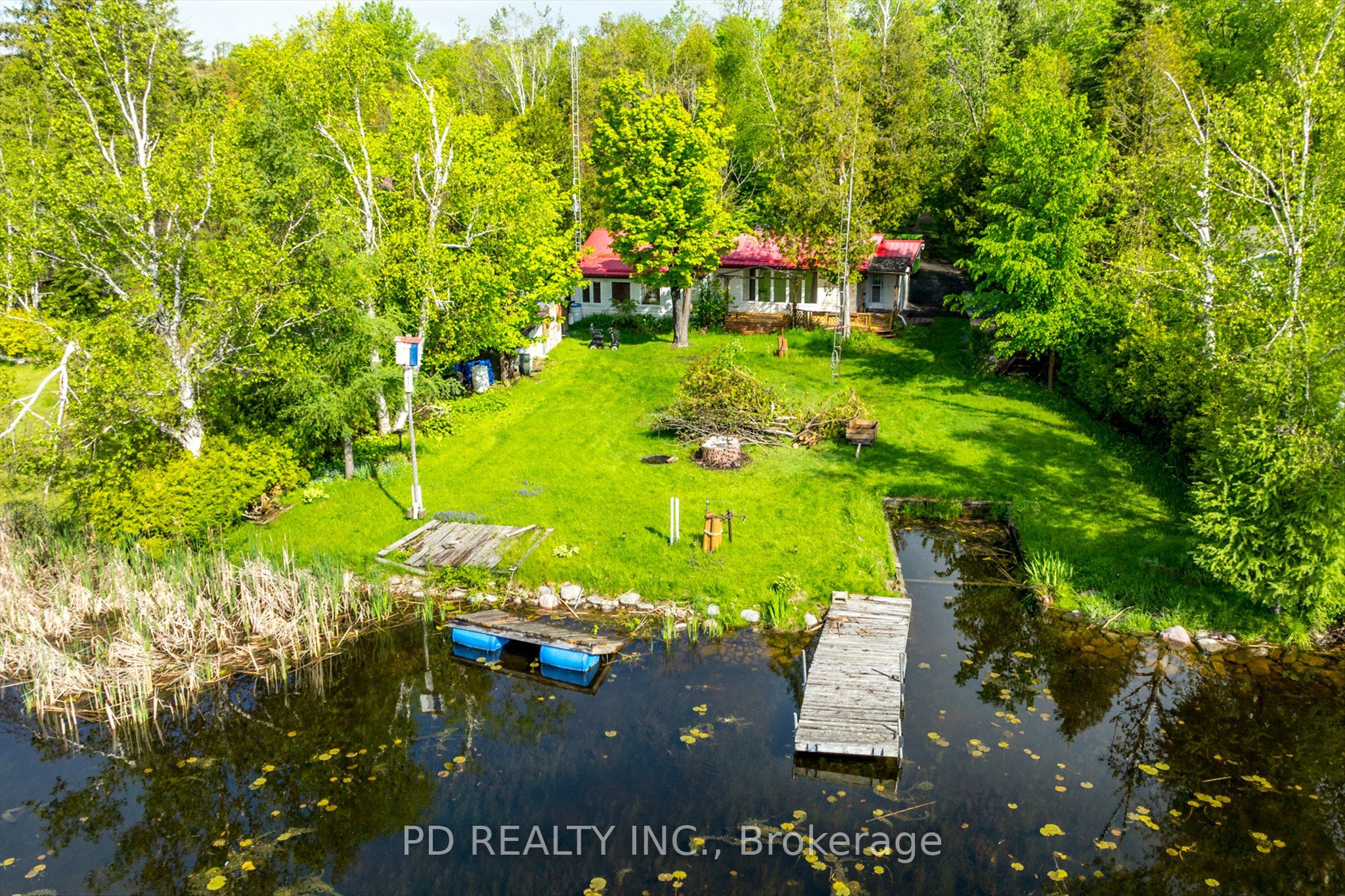22 Evergreen Street Property Photo 4