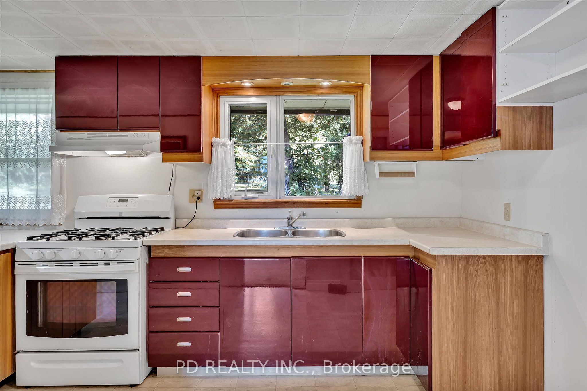 22 Evergreen Street Property Photo 10