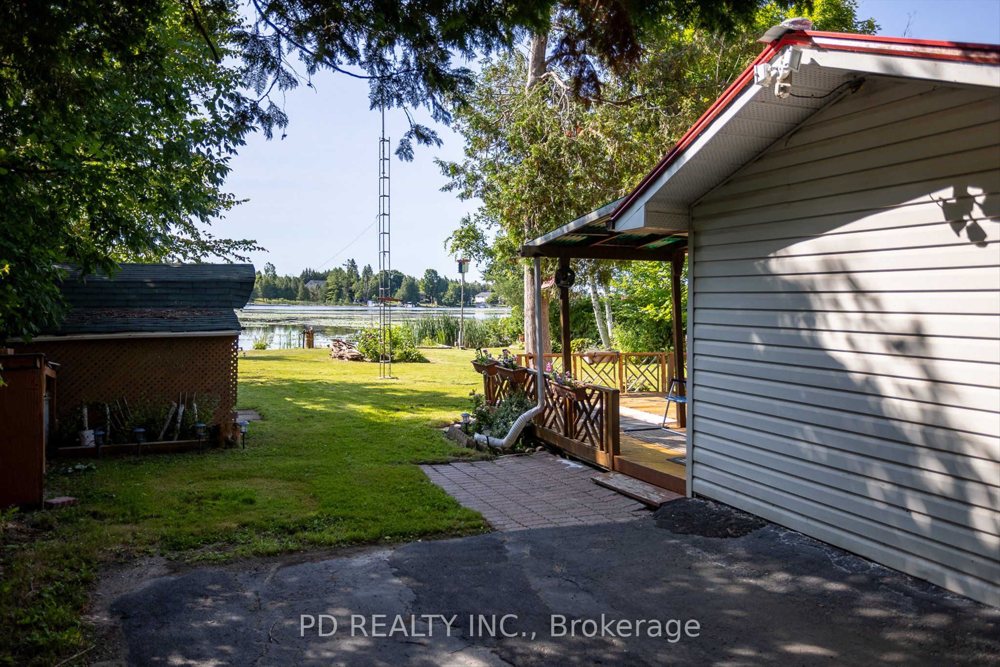 22 Evergreen Street Property Photo 33