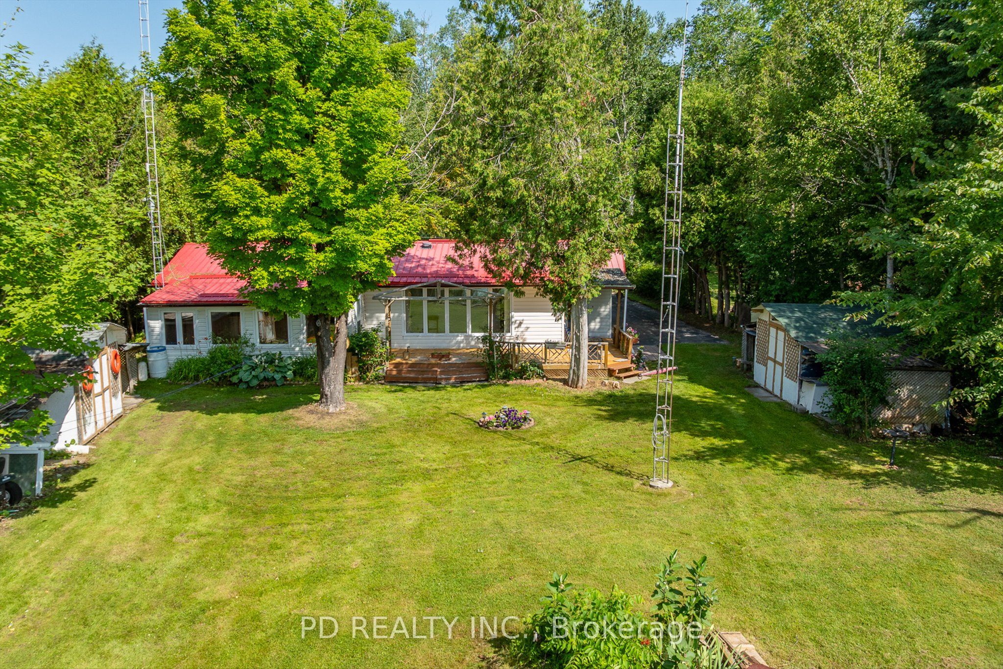 22 Evergreen Street Property Photo 36