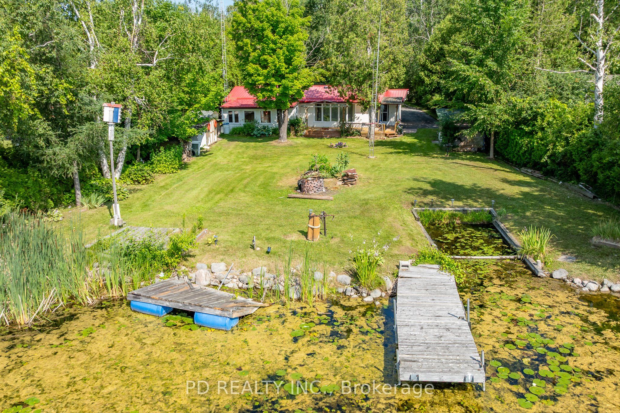 22 Evergreen Street Property Photo 38