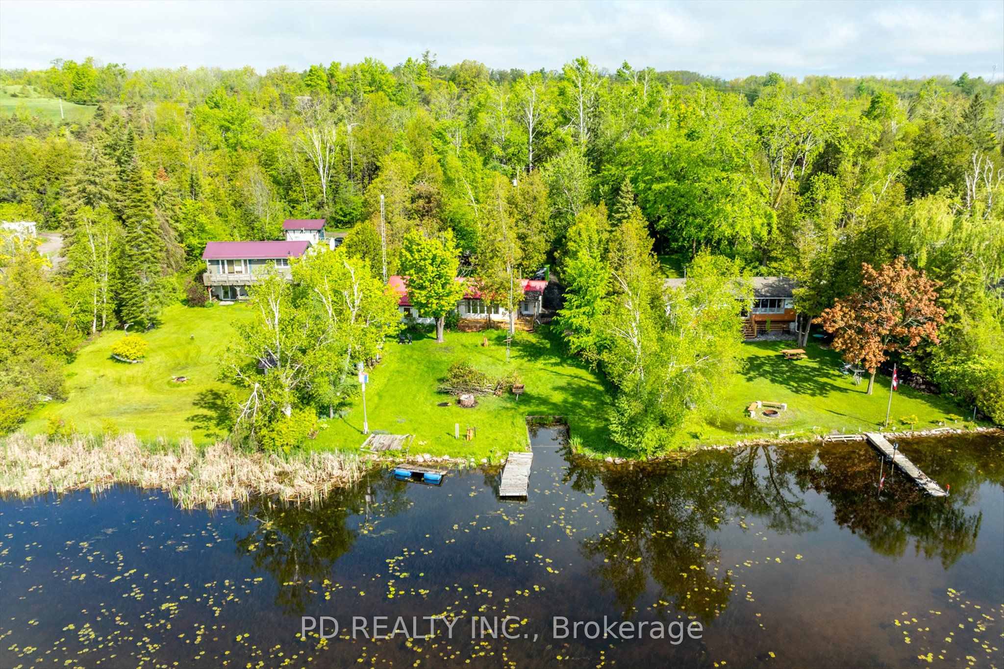 22 Evergreen Street Property Photo 40