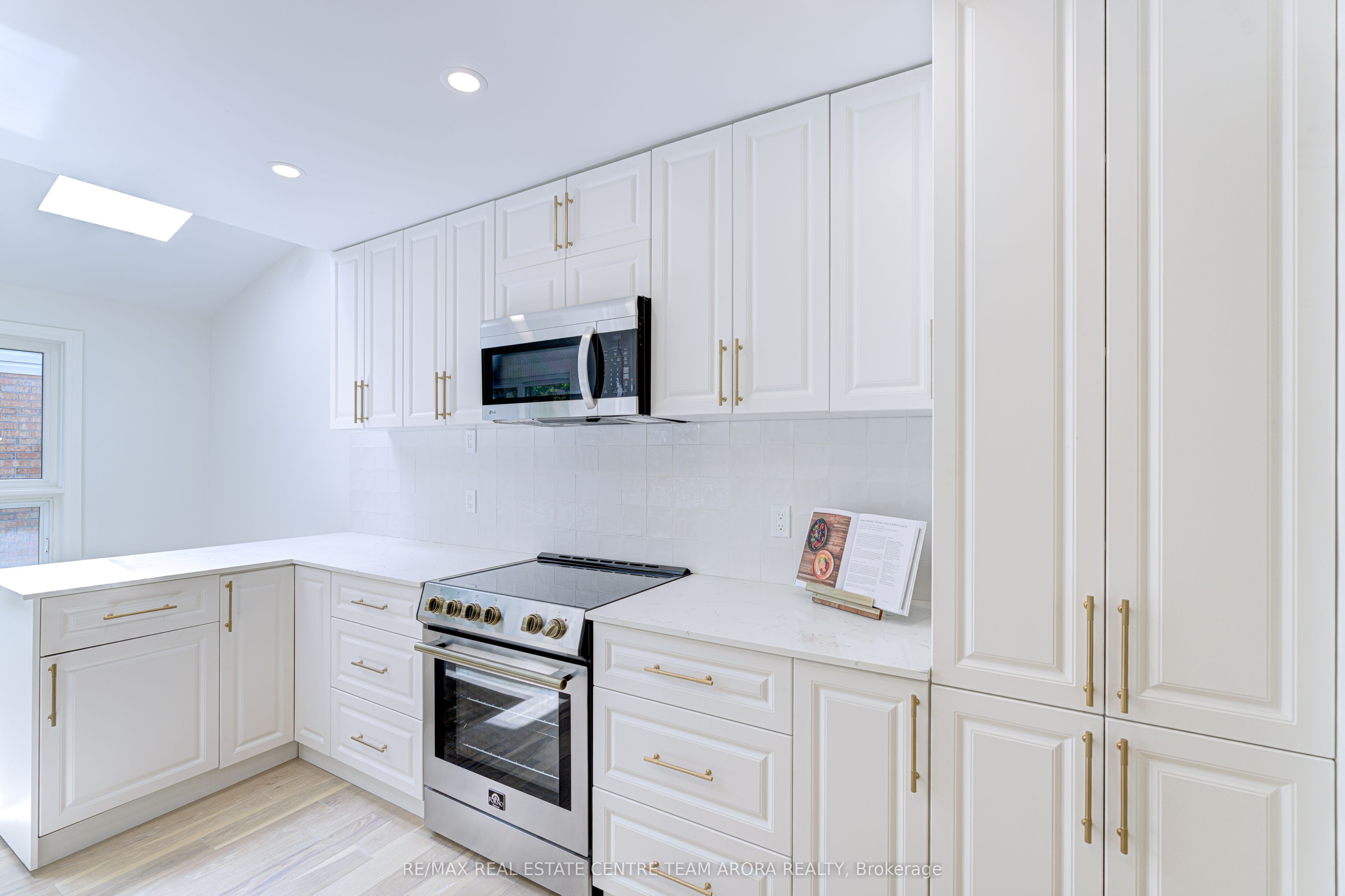 230 Elmira Road Property Photo 10