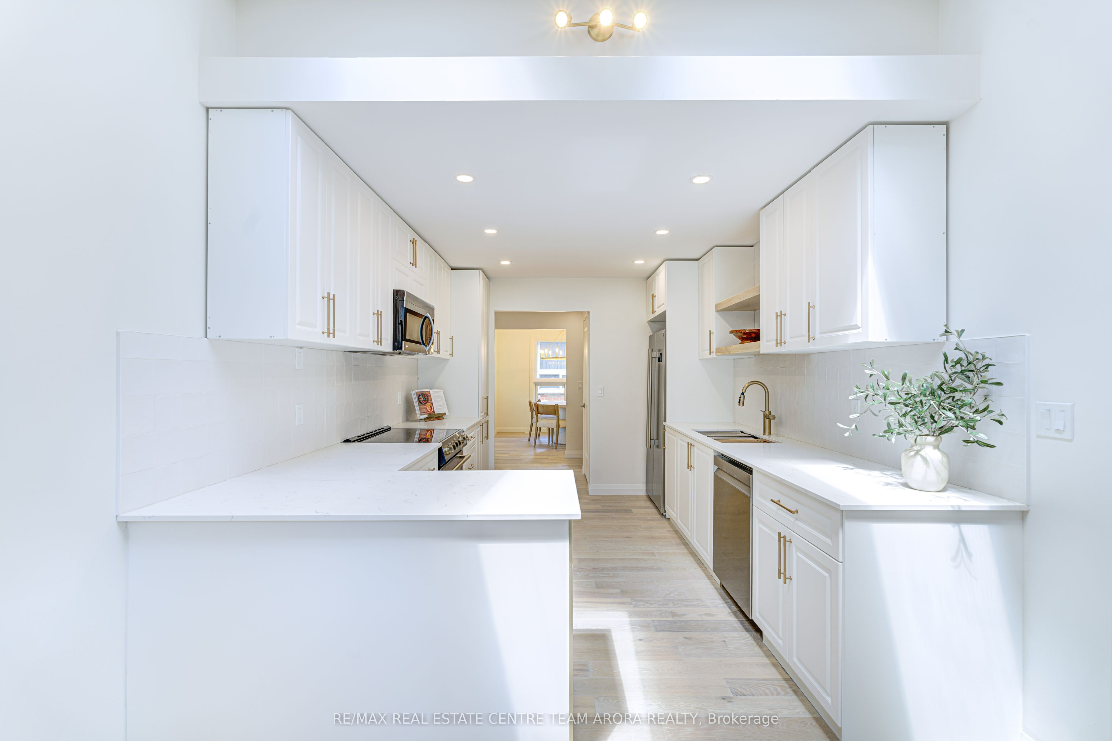 230 Elmira Road Property Photo 11