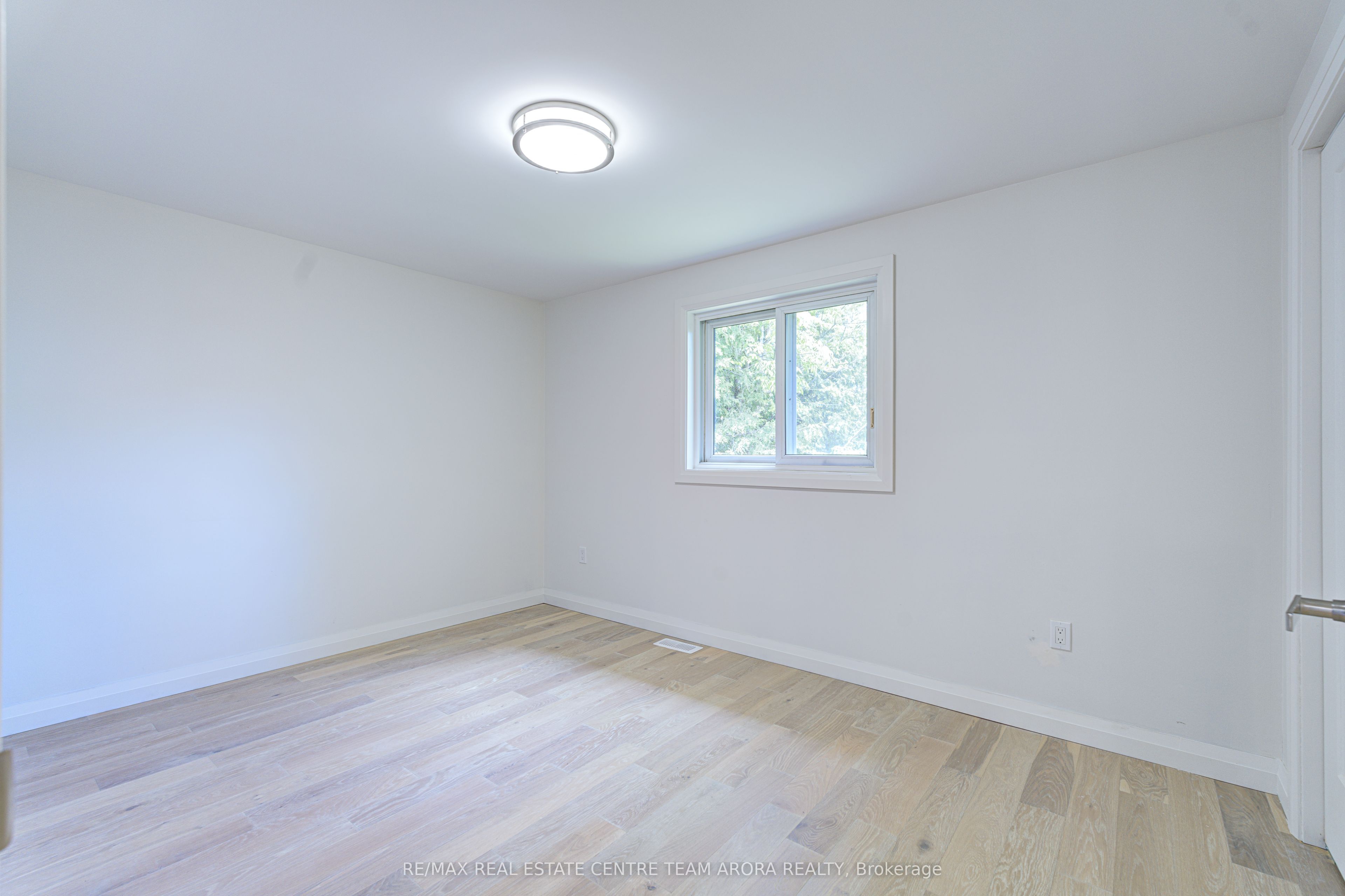 230 Elmira Road Property Photo 26