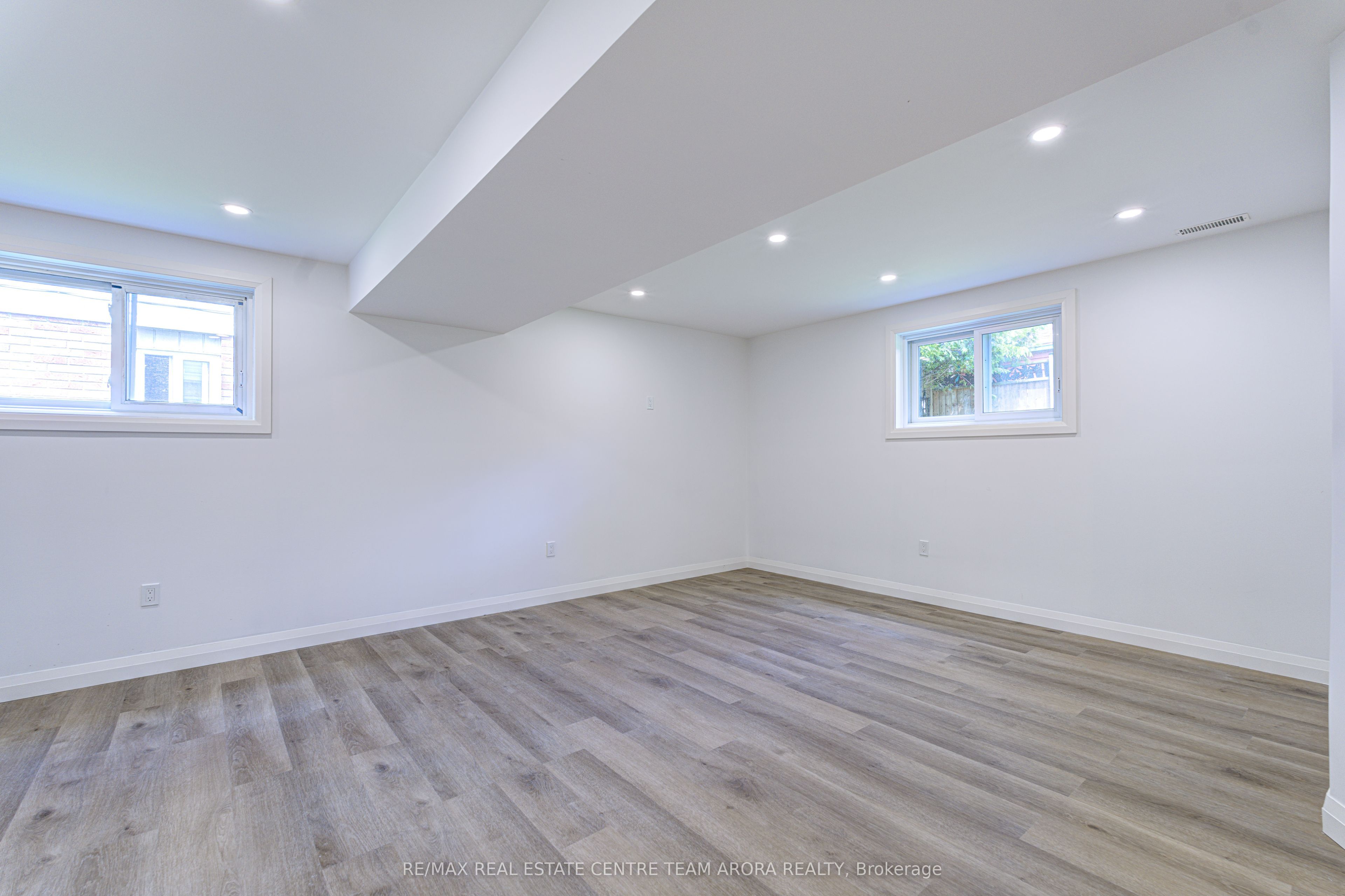 230 Elmira Road Property Photo 29