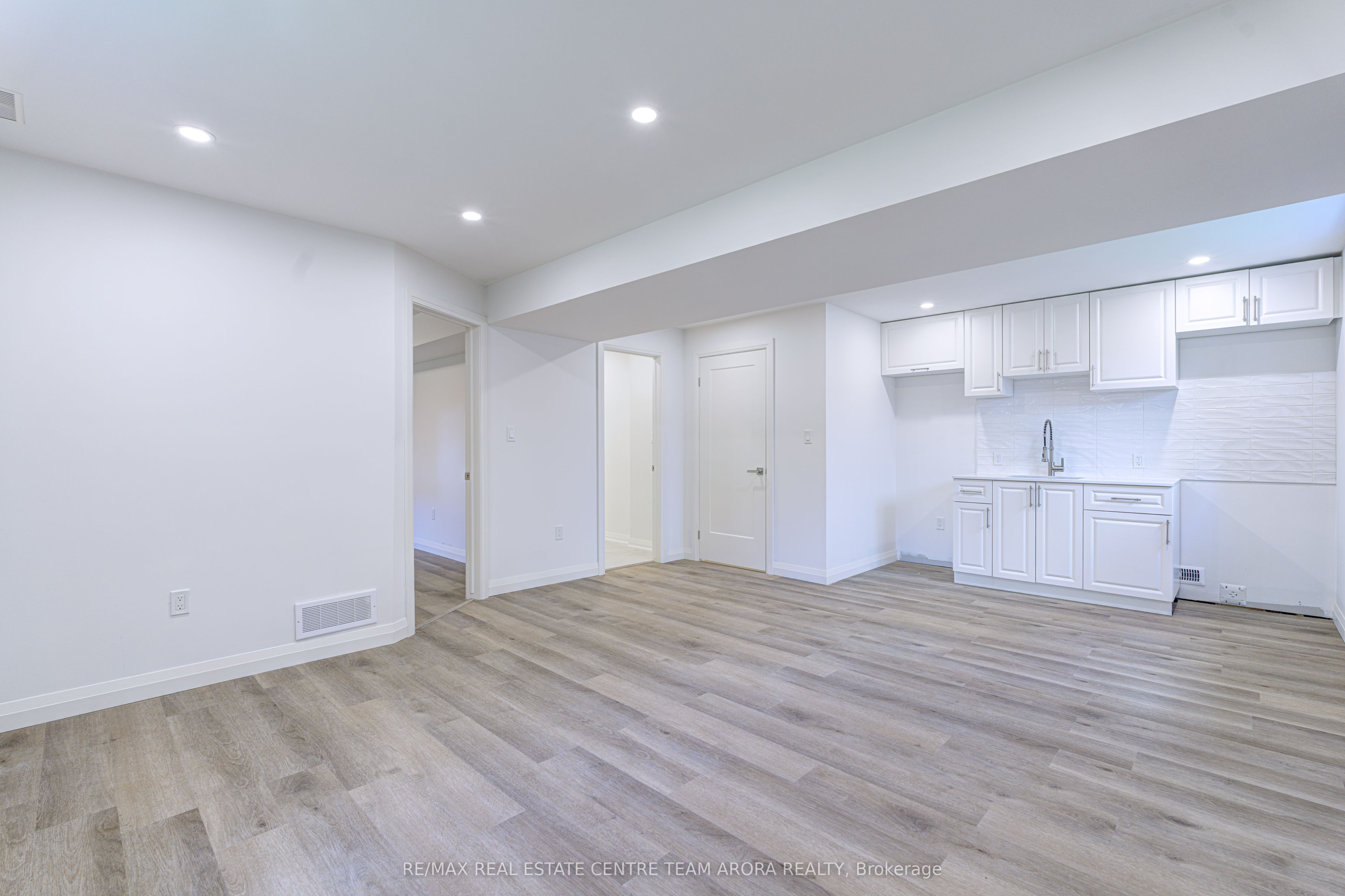 230 Elmira Road Property Photo 31
