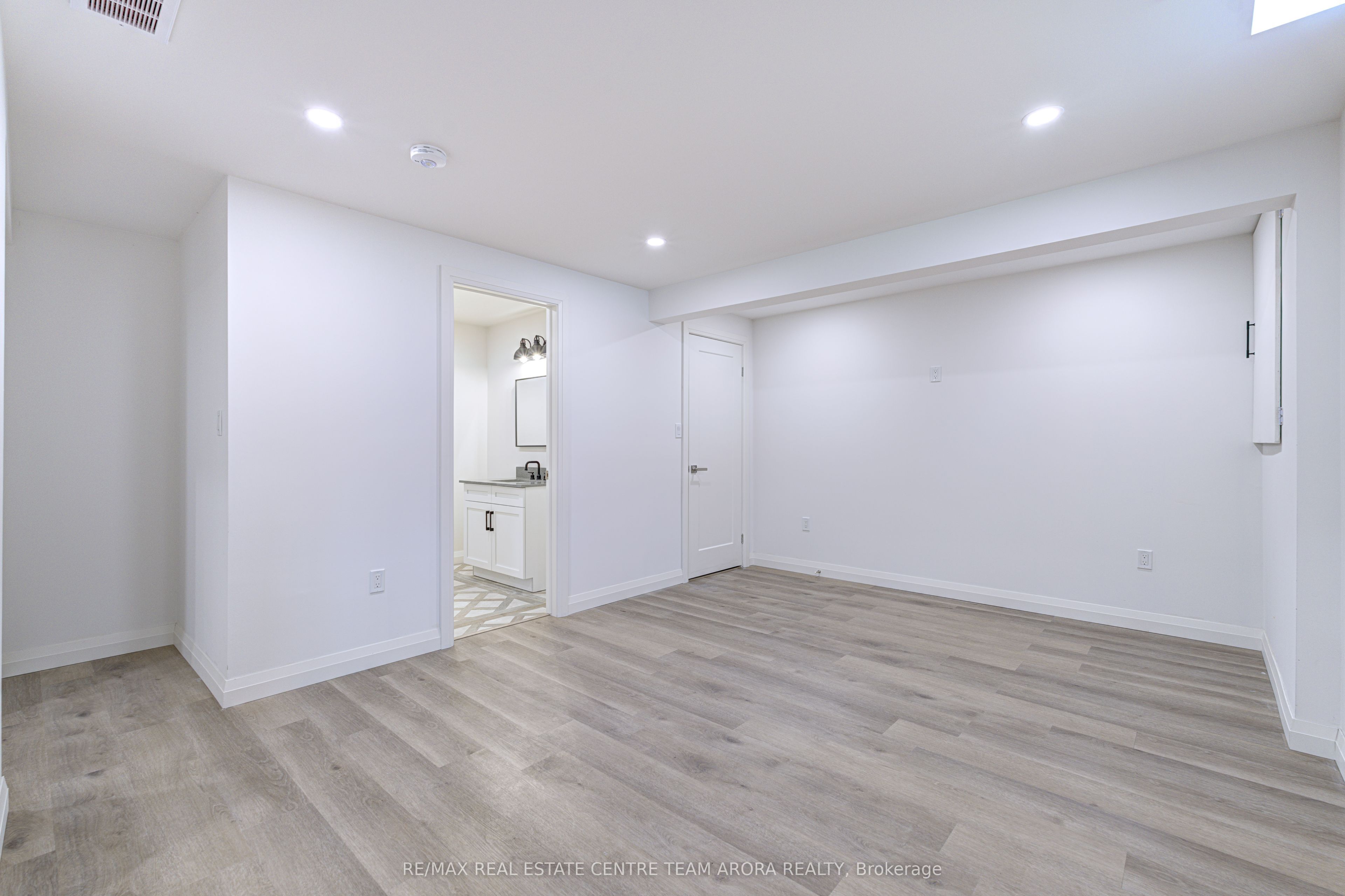 230 Elmira Road Property Photo 45