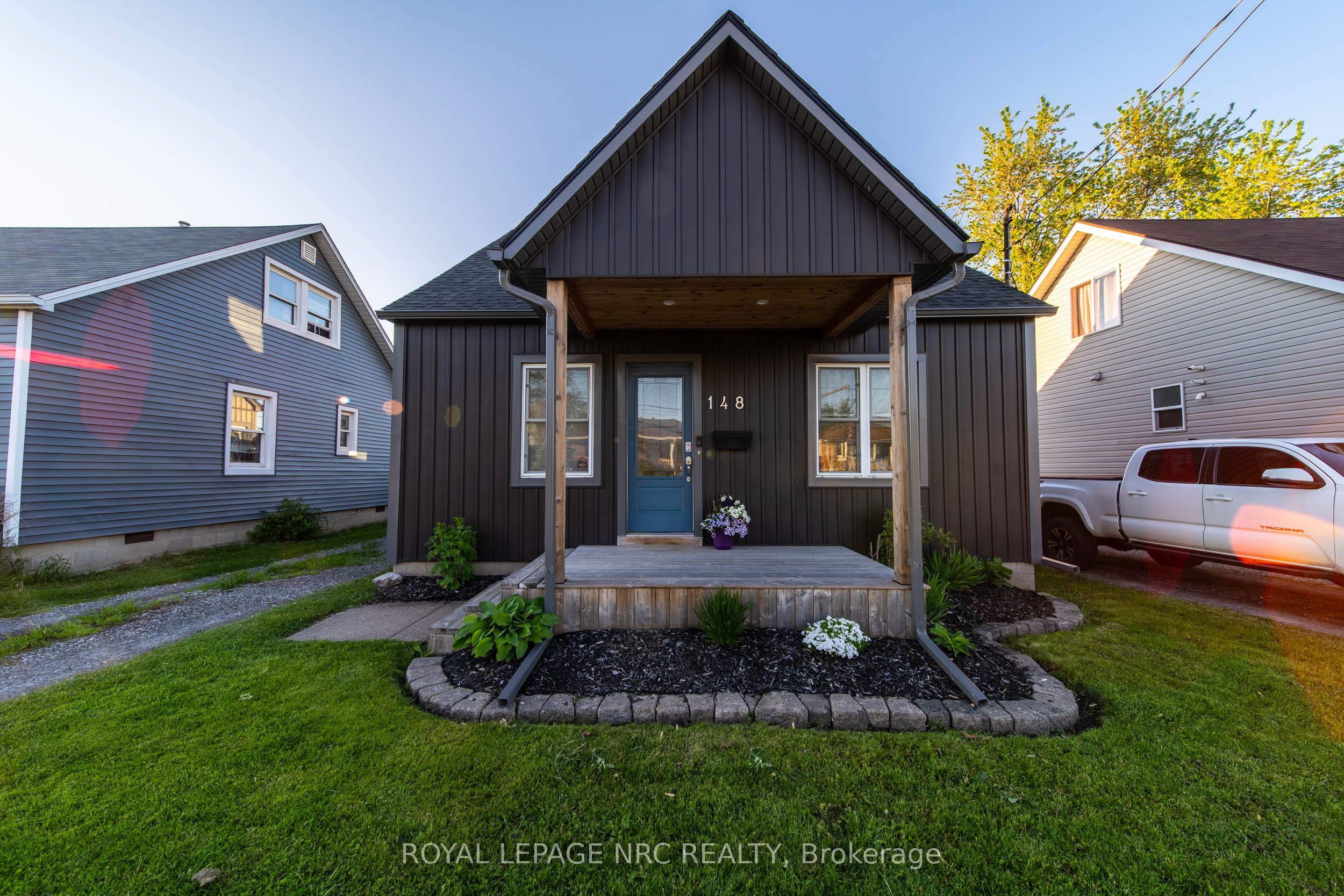 148 Catherine St Property Photo 1