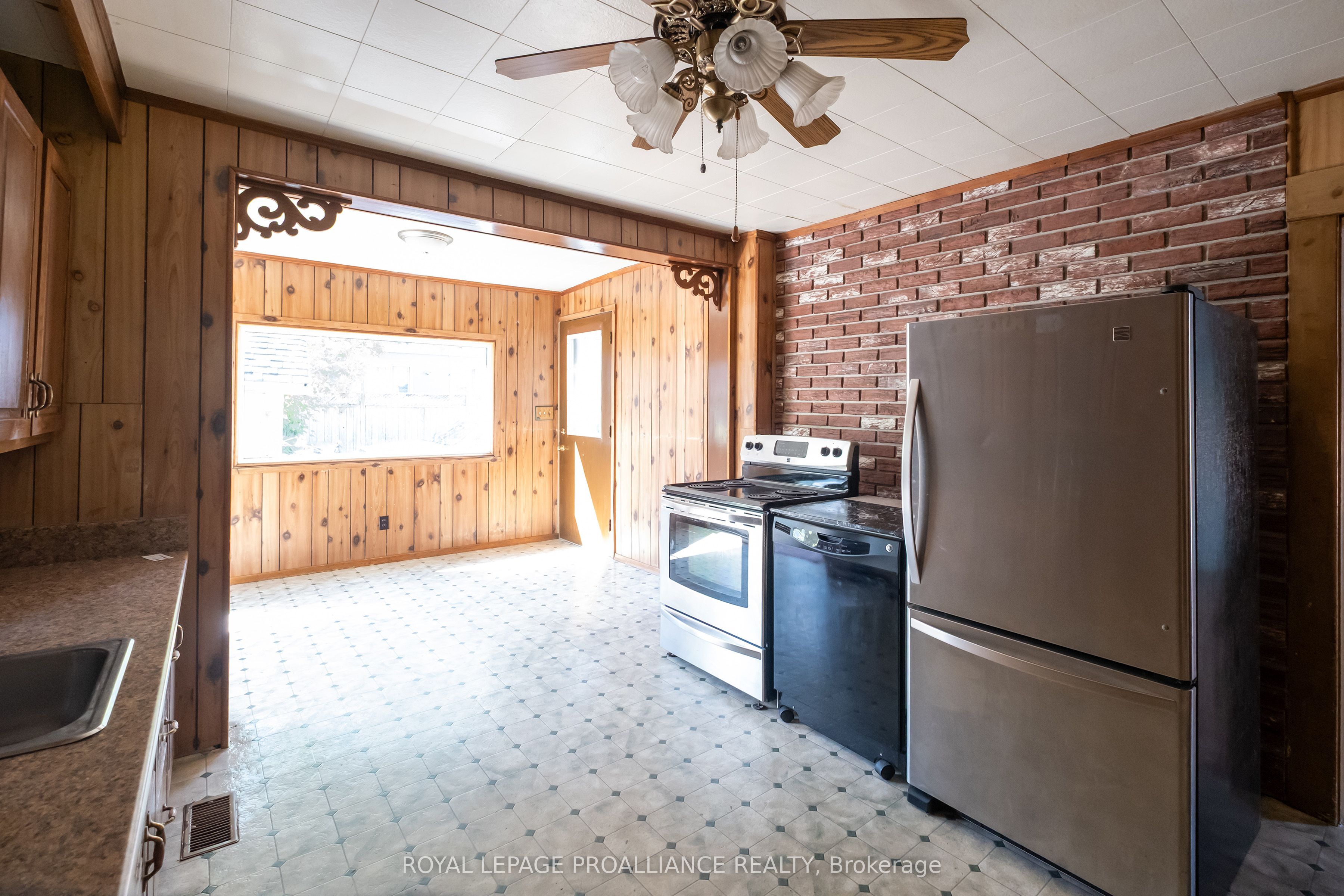 5 Albion Street Property Photo 11