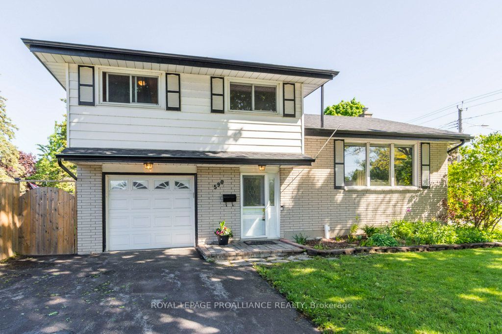 590 Victoria Avenue Property Photo 1