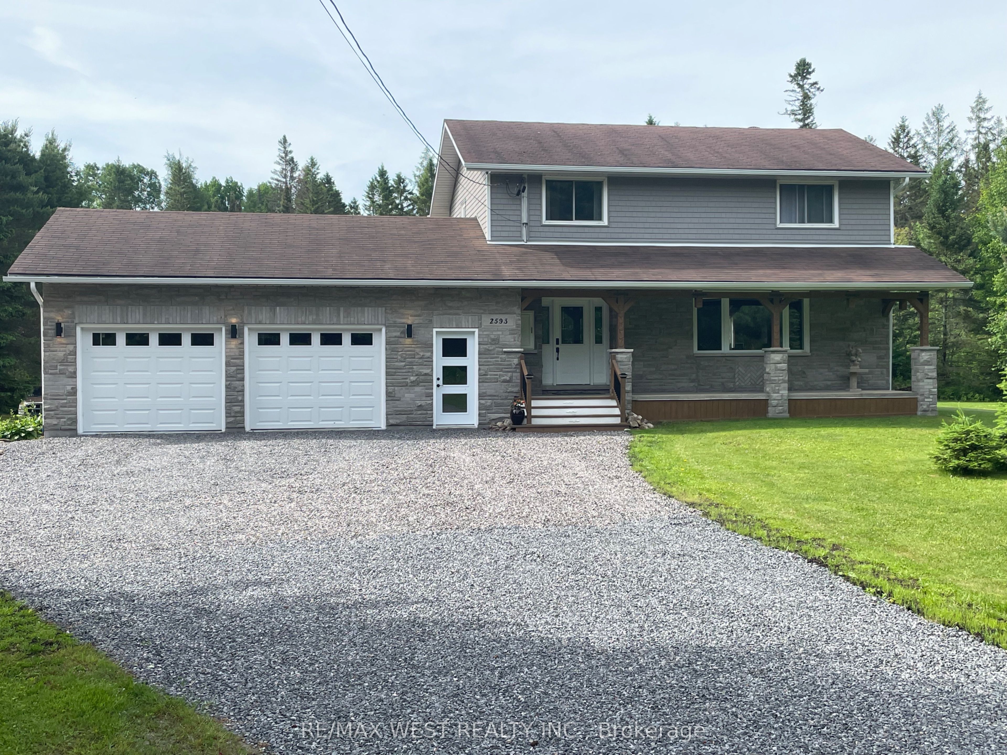 2593 Alsace Rd Property Photo 1
