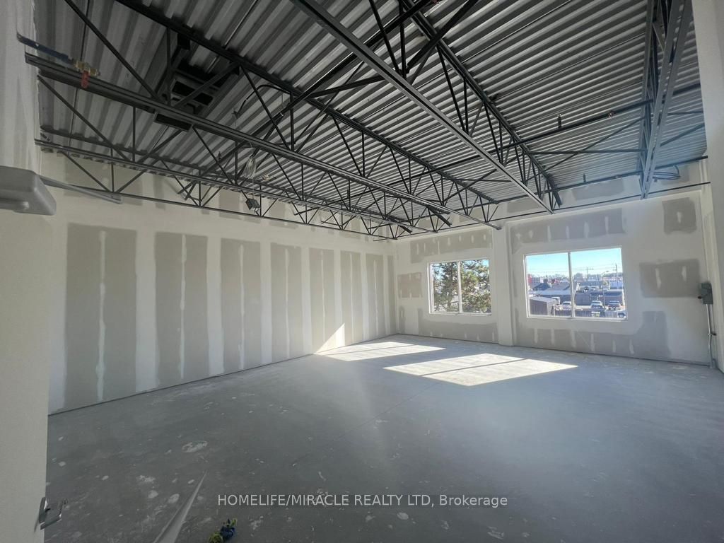 460 Hespeler Rd Property Photo 1