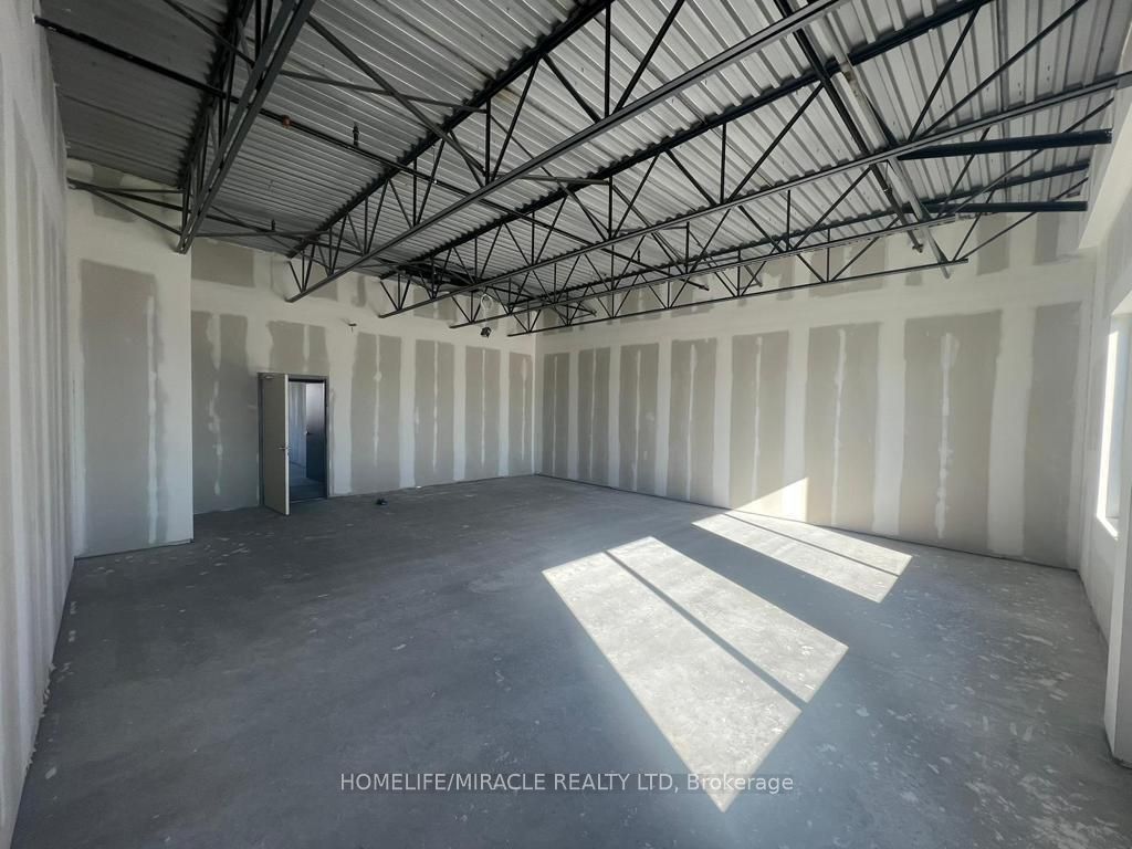 460 Hespeler Road Property Photo 2