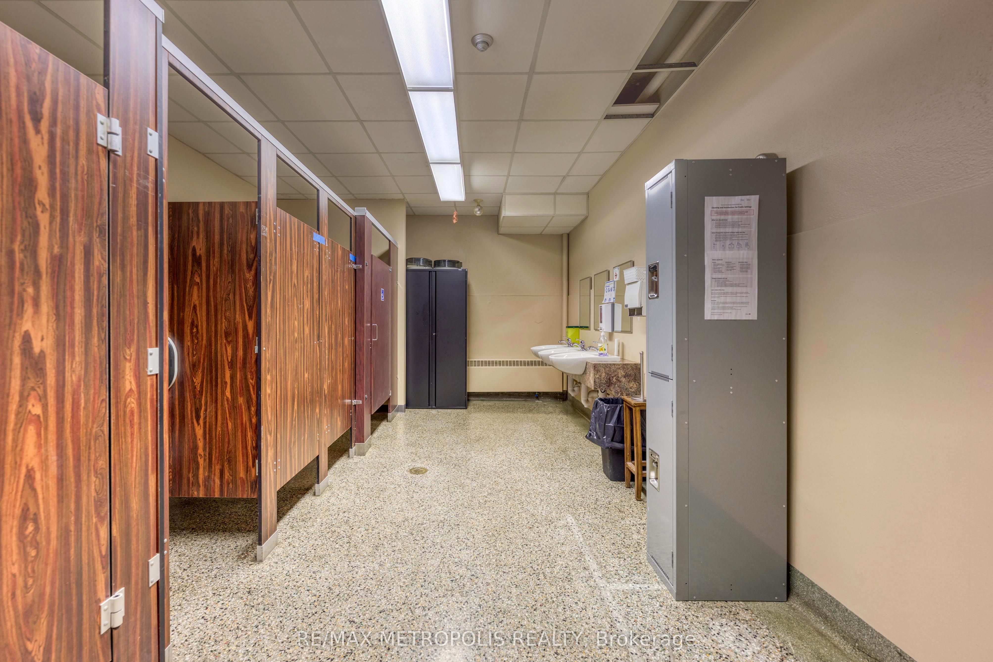 #b Upper - 109 Durand Street Property Photo 30