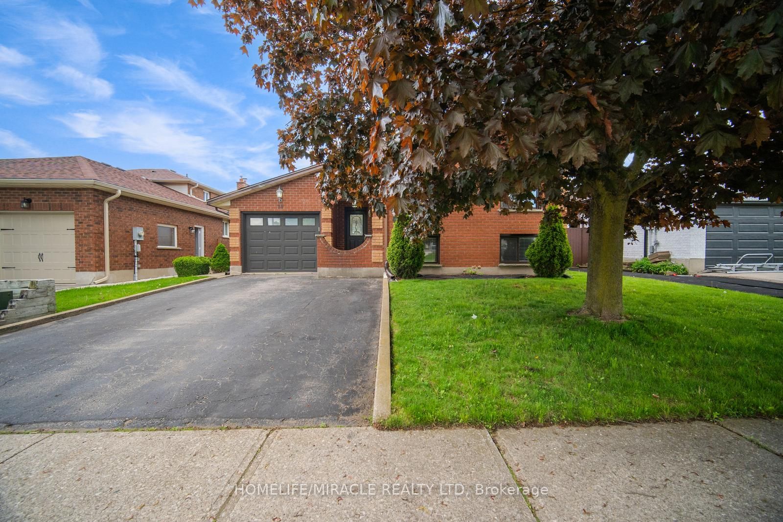 39 Southview Crescent Property Photo 1