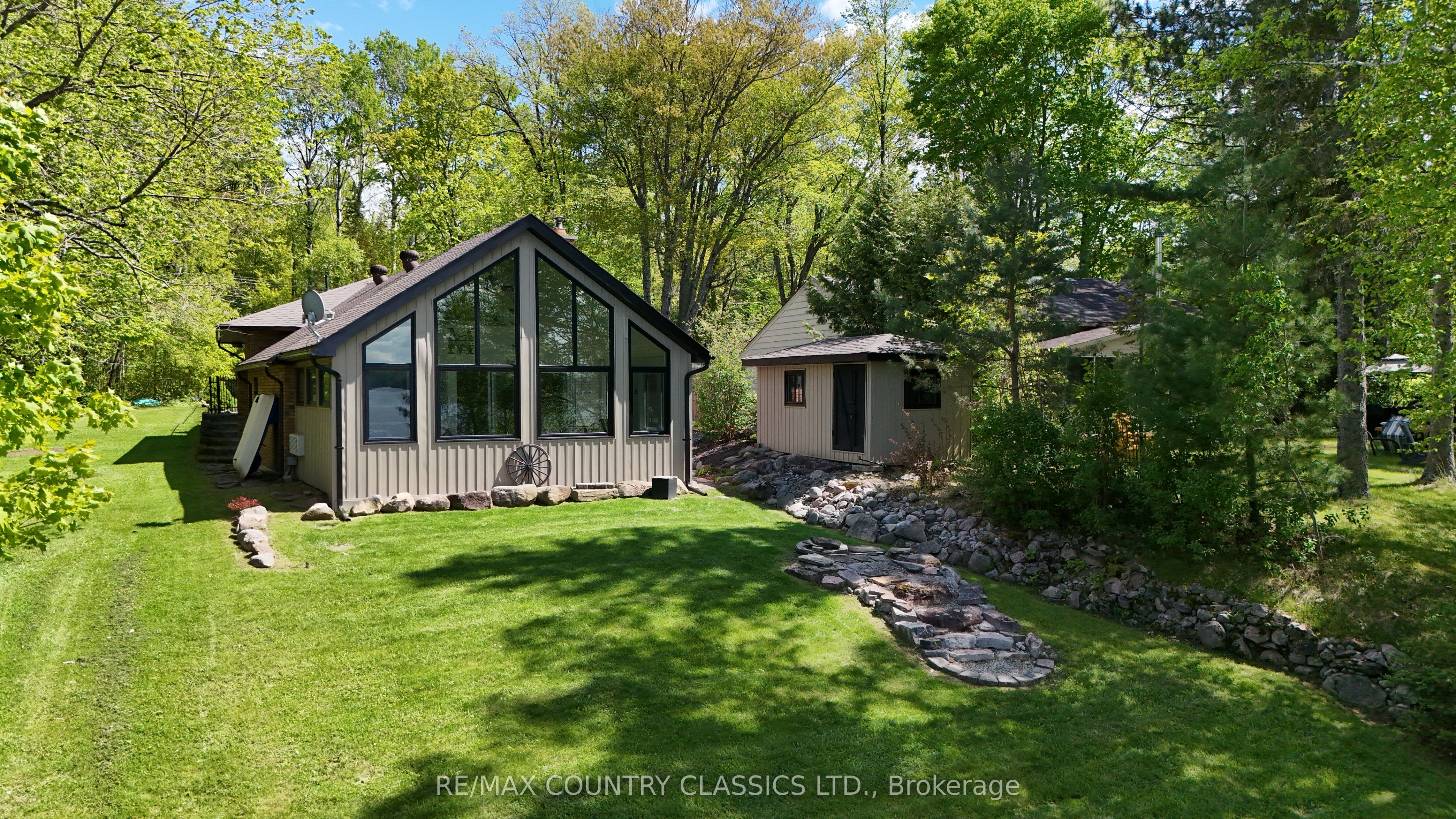 90 Village Street Property Photo 1