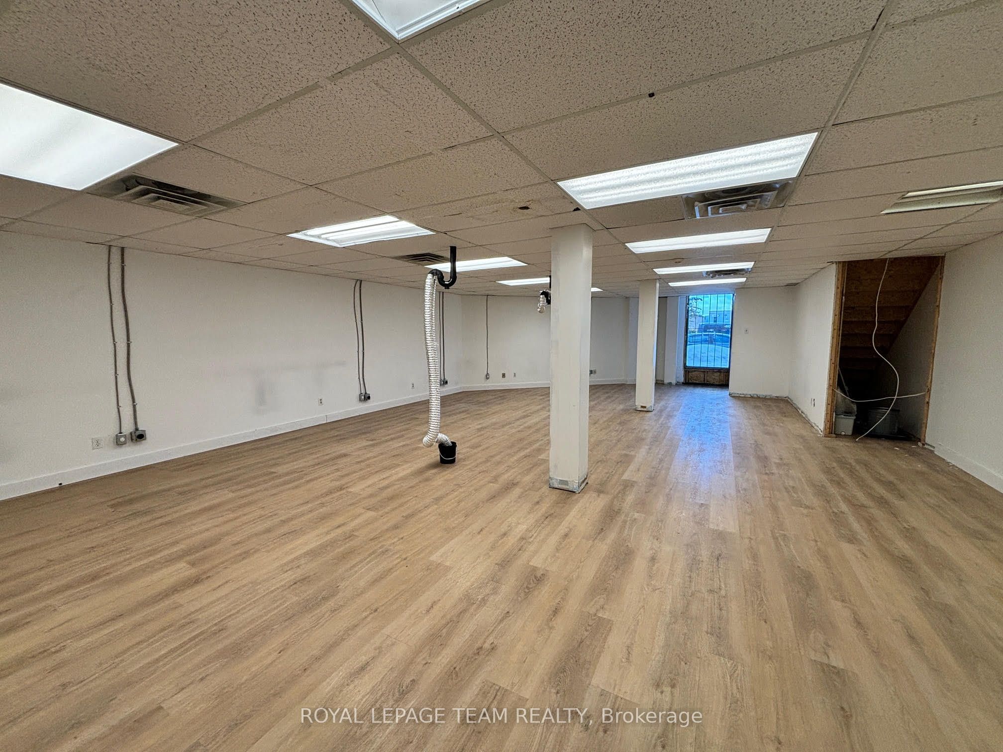 5450 Canotek Rd Property Photo 2
