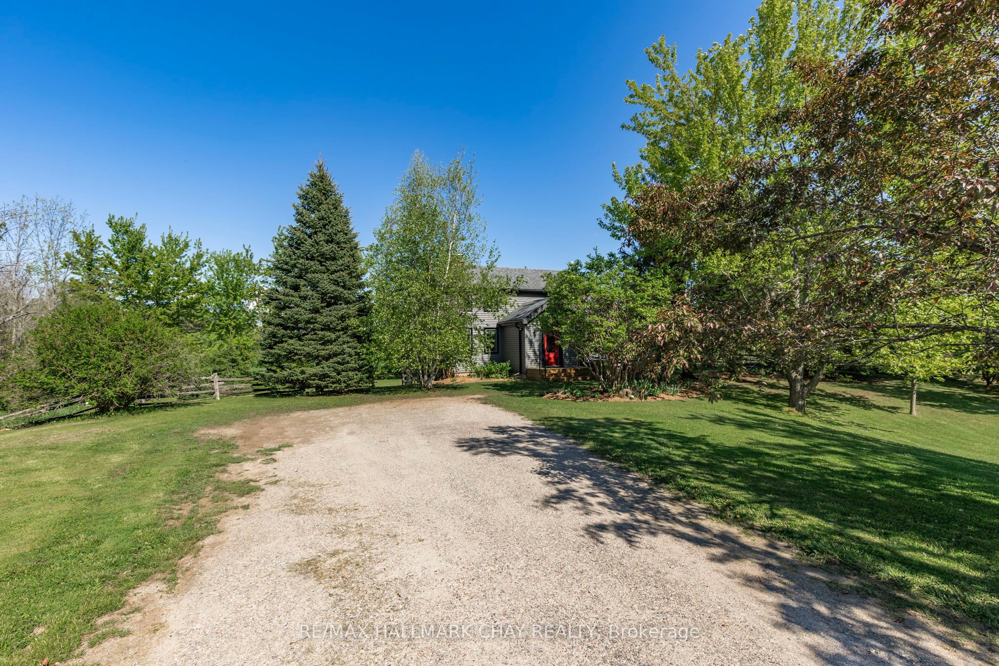 795167 Third Line Ehs Line Property Photo 2