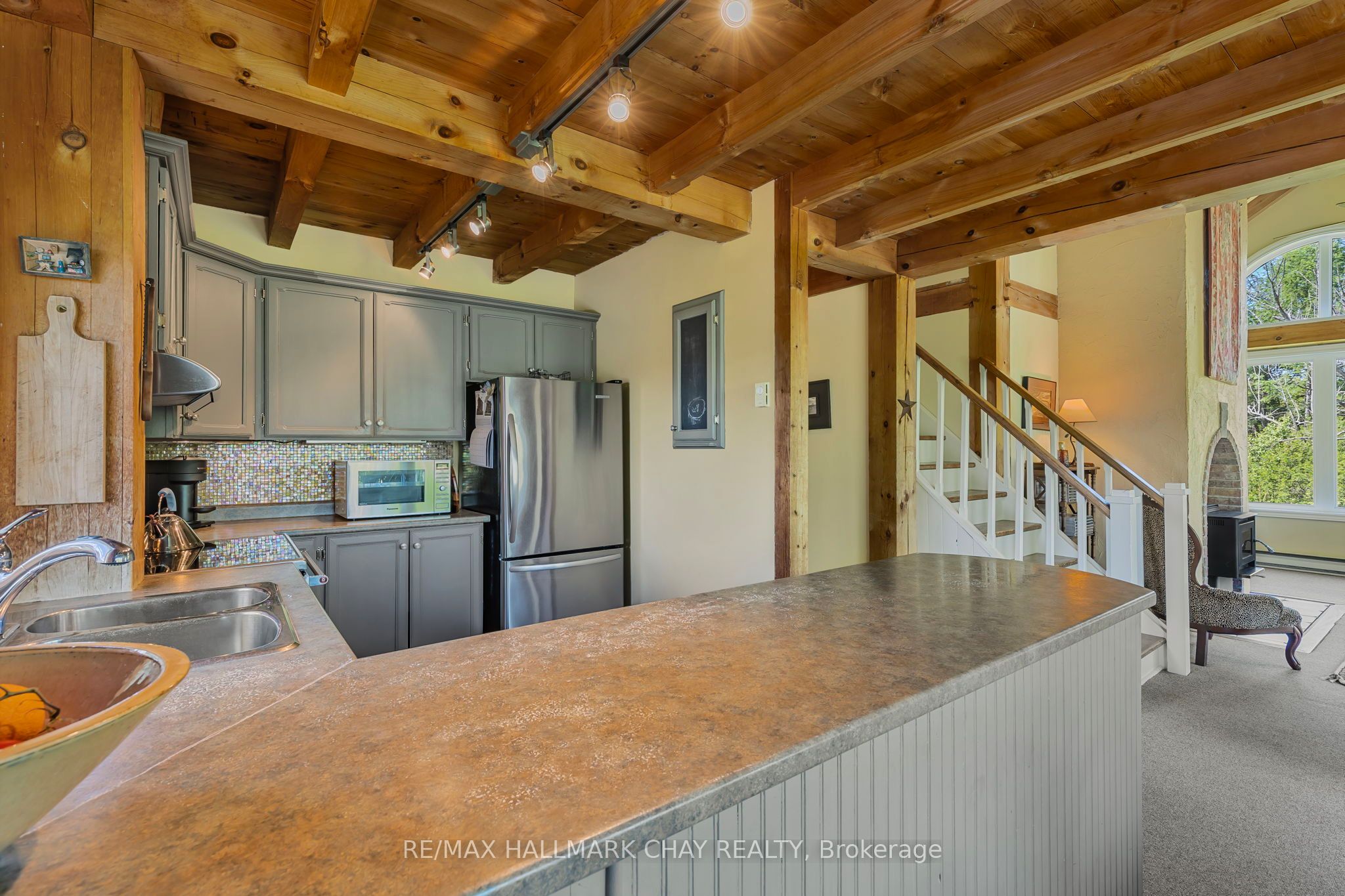 795167 Third Line Ehs Line Property Photo 8
