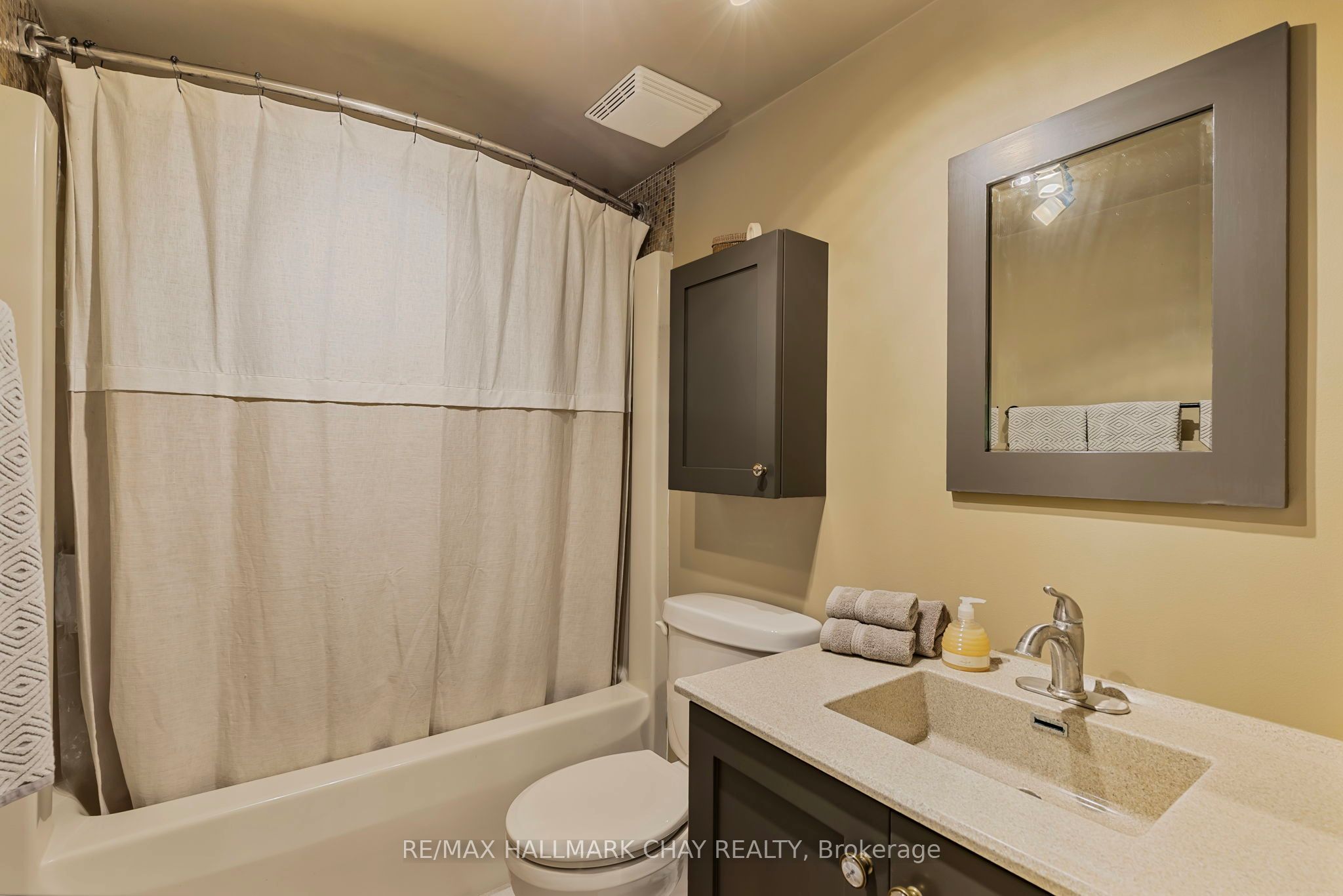 795167 Third Line Ehs Line Property Photo 29