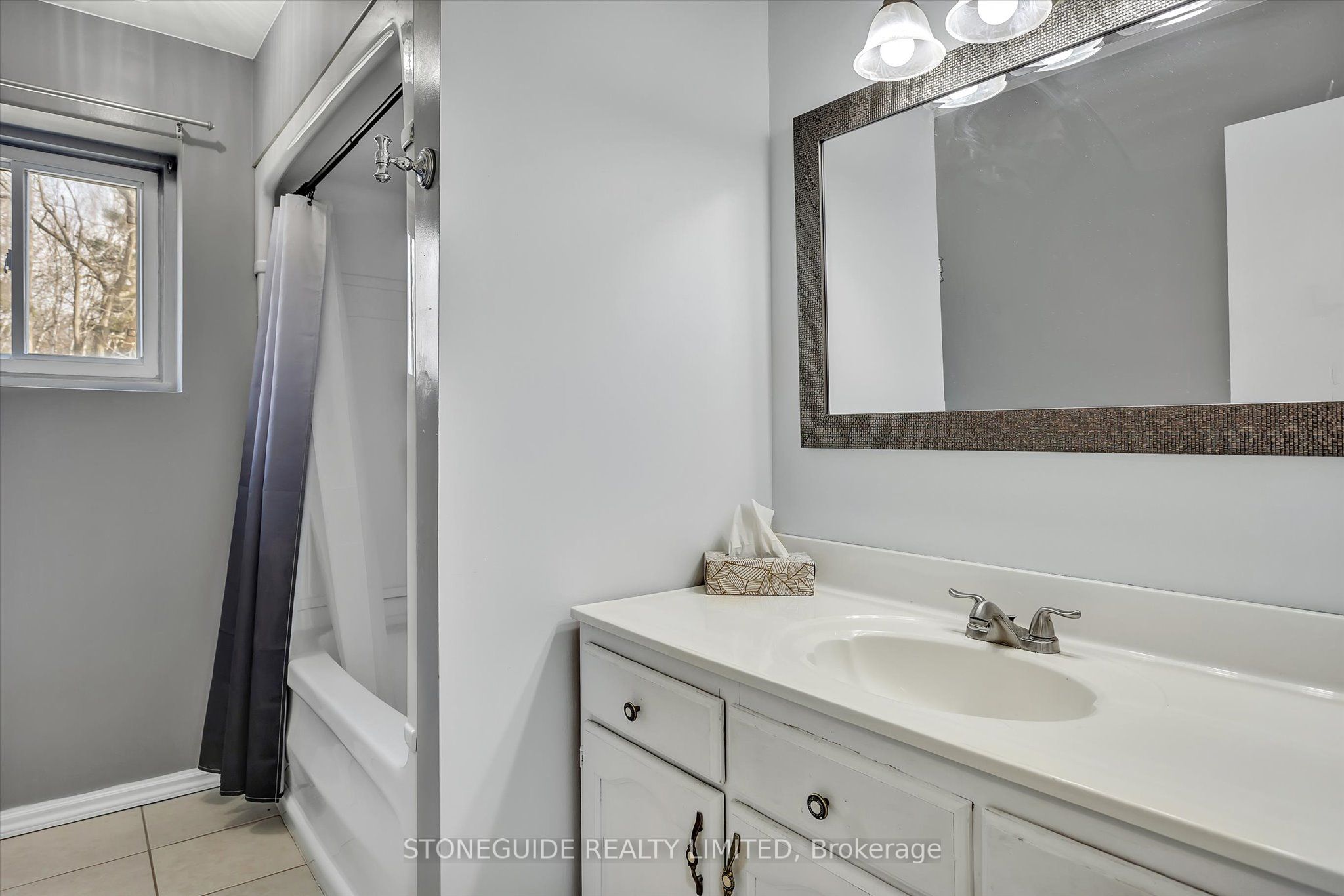2515 Edgewood Park Property Photo 20