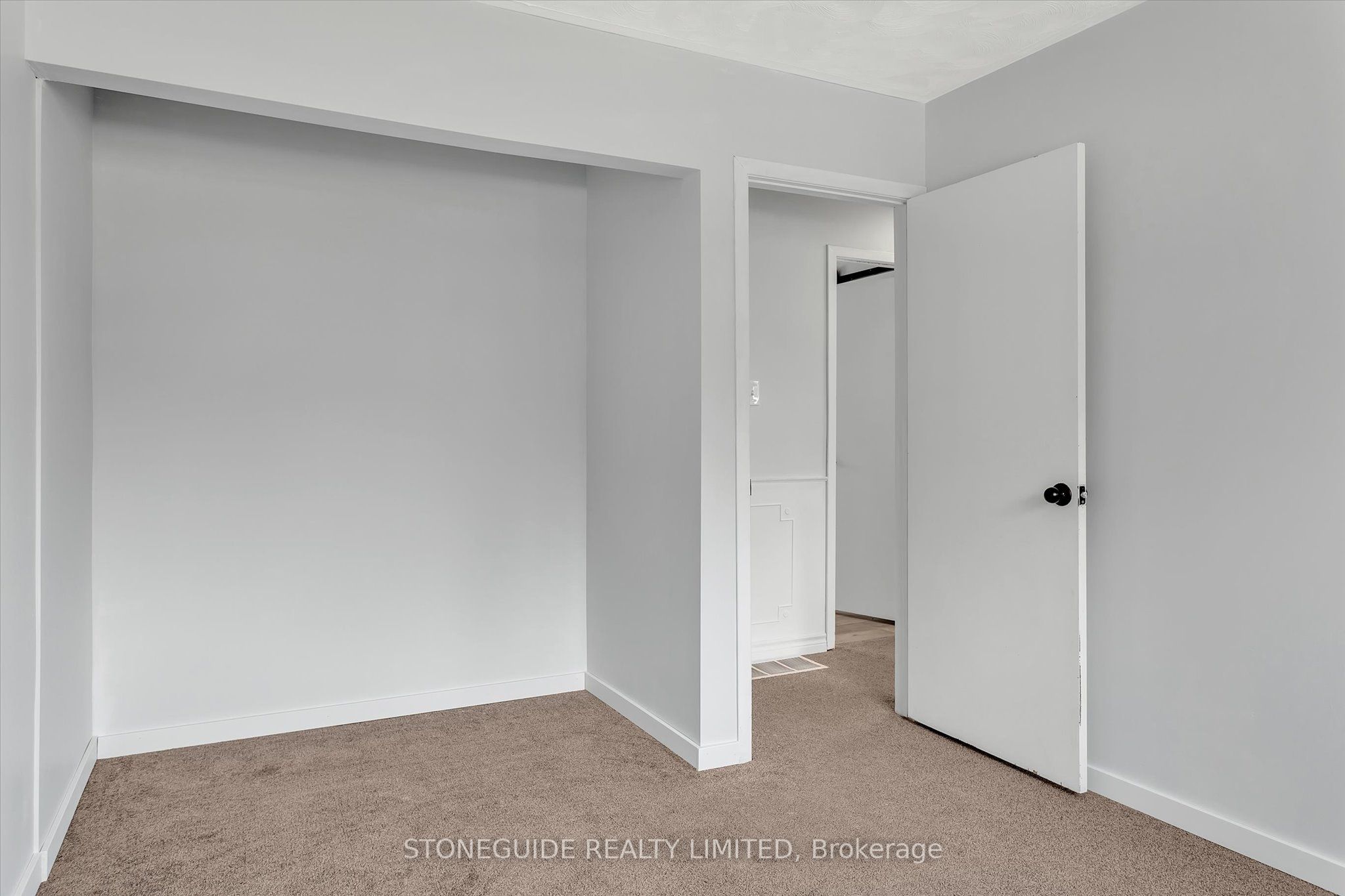 2515 Edgewood Park Property Photo 28