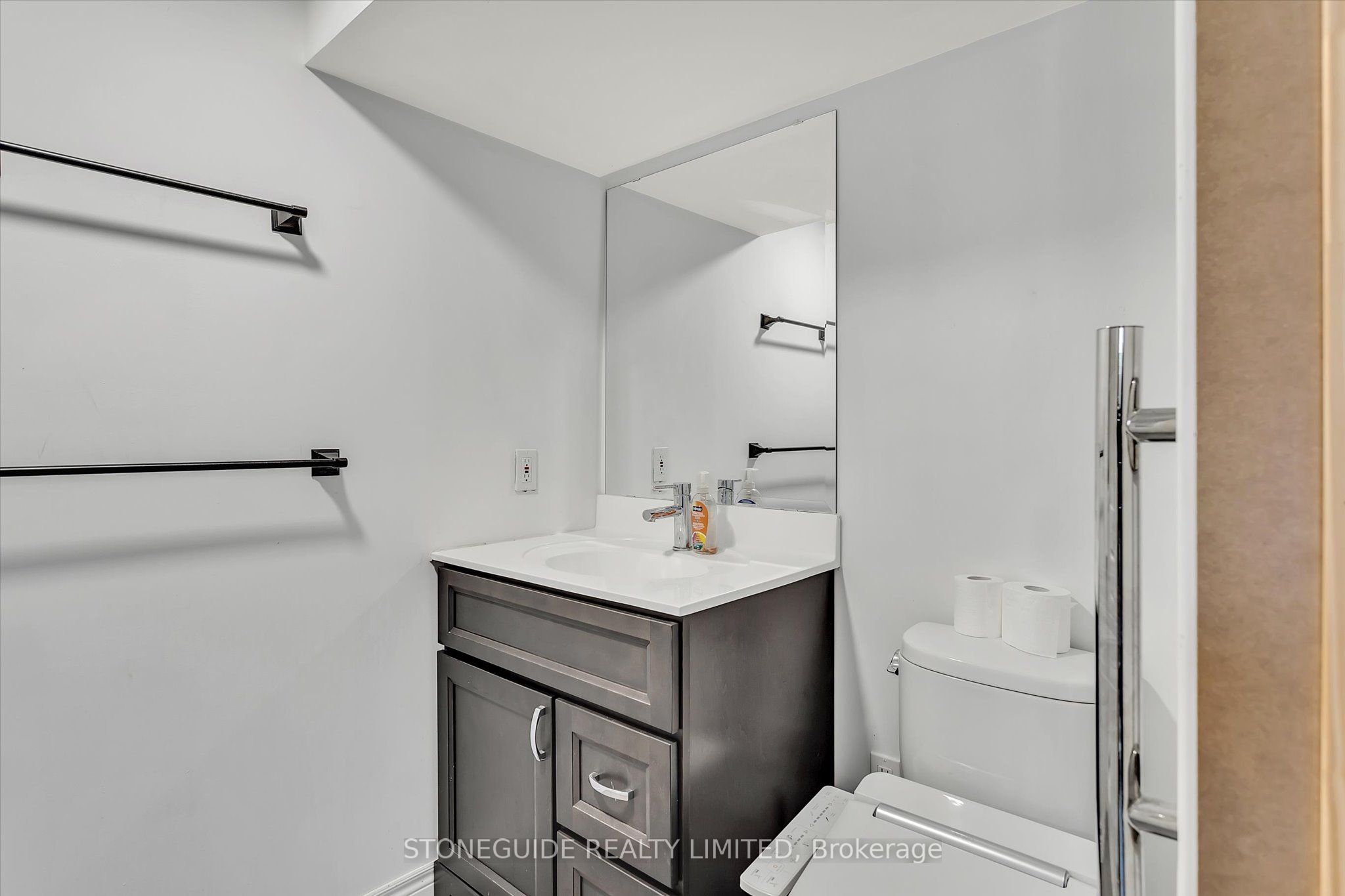 2515 Edgewood Park Property Photo 39
