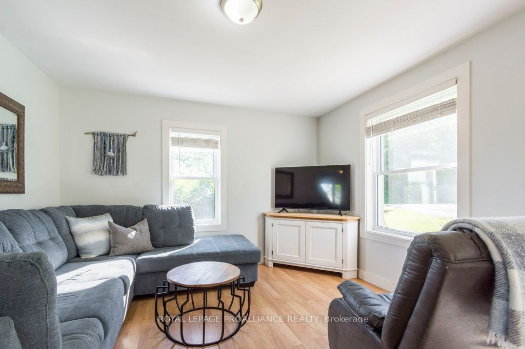 1780 Victoria Road Property Photo 6