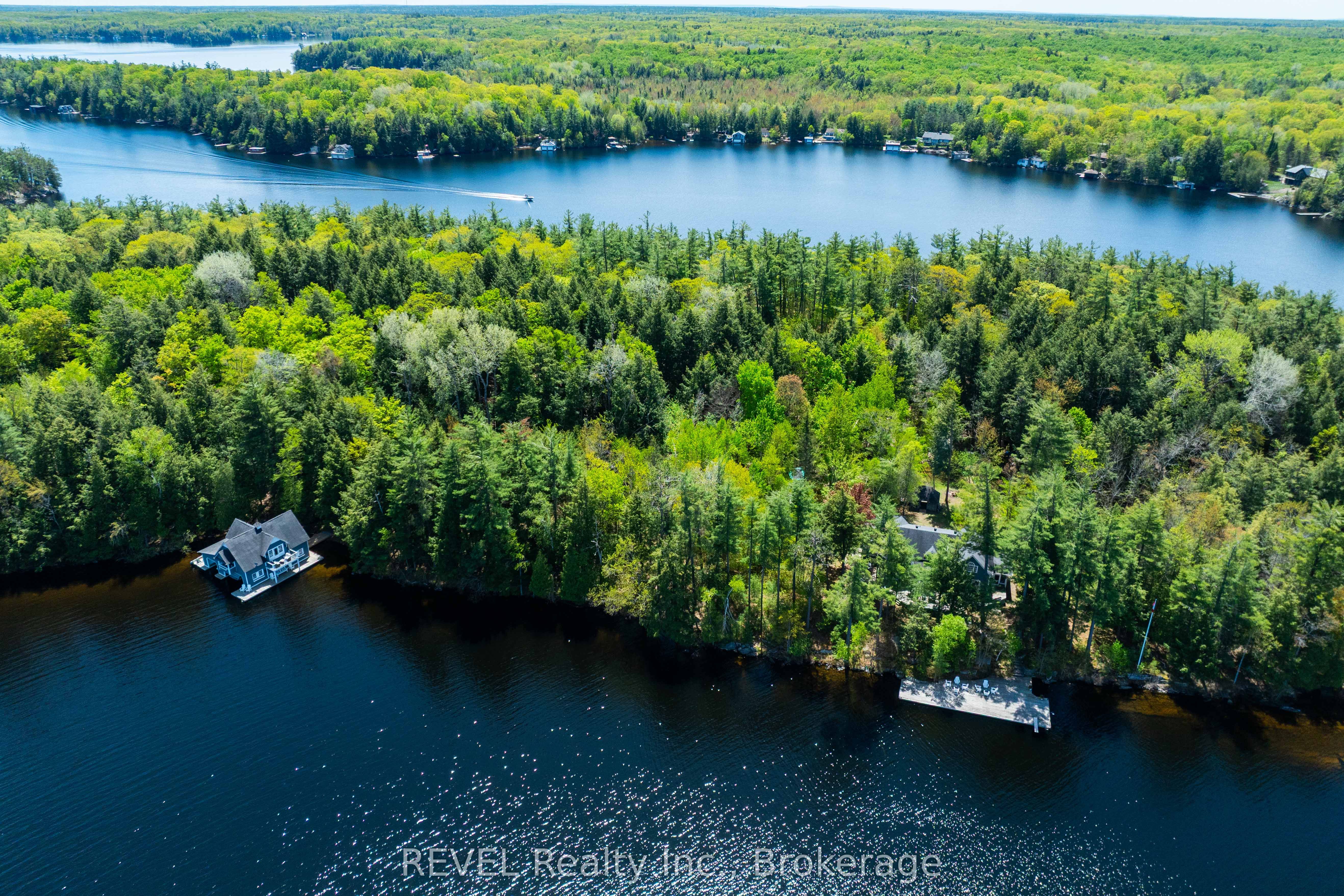 14-M72 Grandview Island Property Photo 1