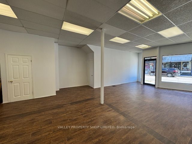 217 Pembroke St W Property Photo 5