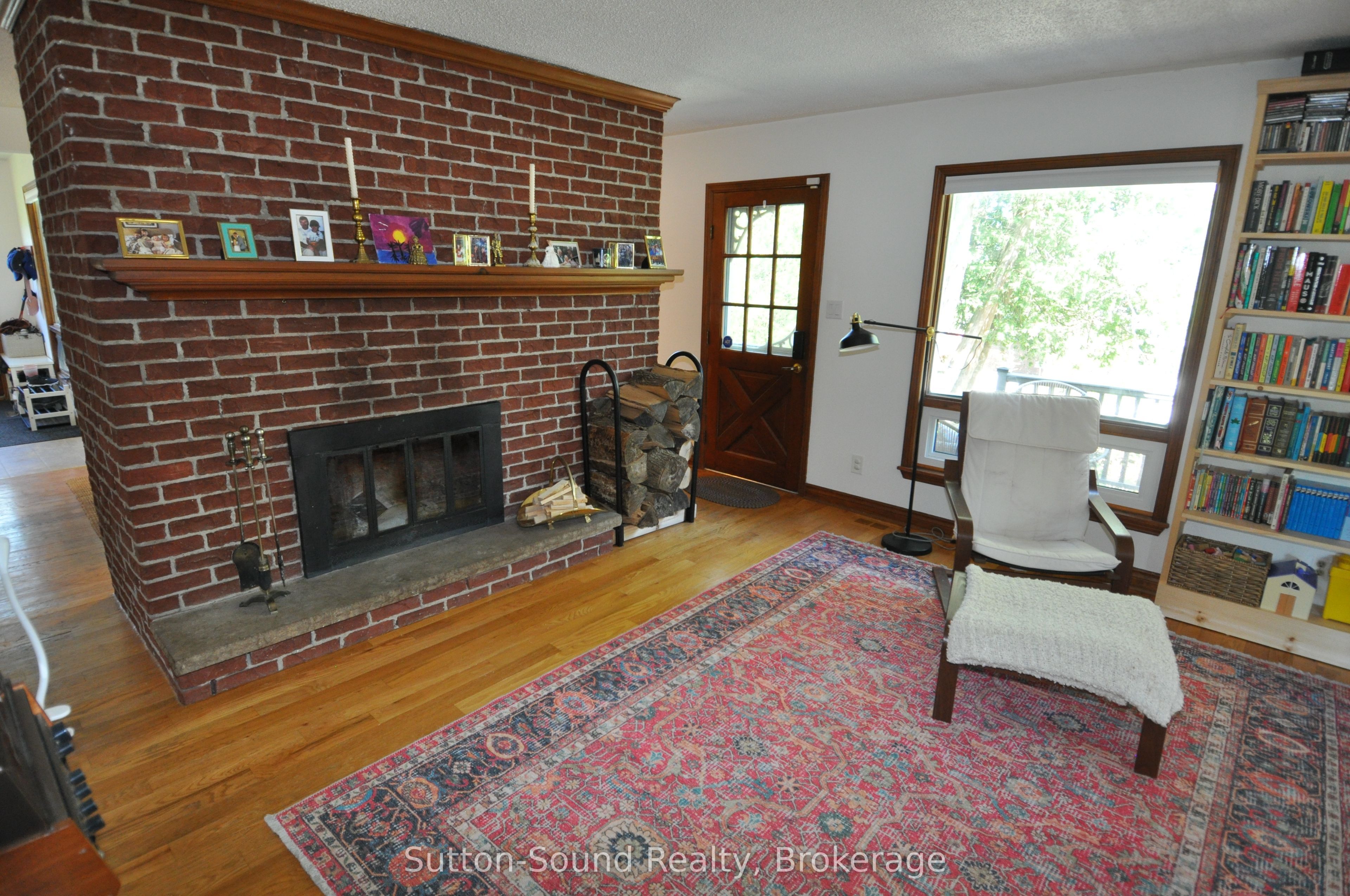 444 Balmy Beach Road Property Photo 10