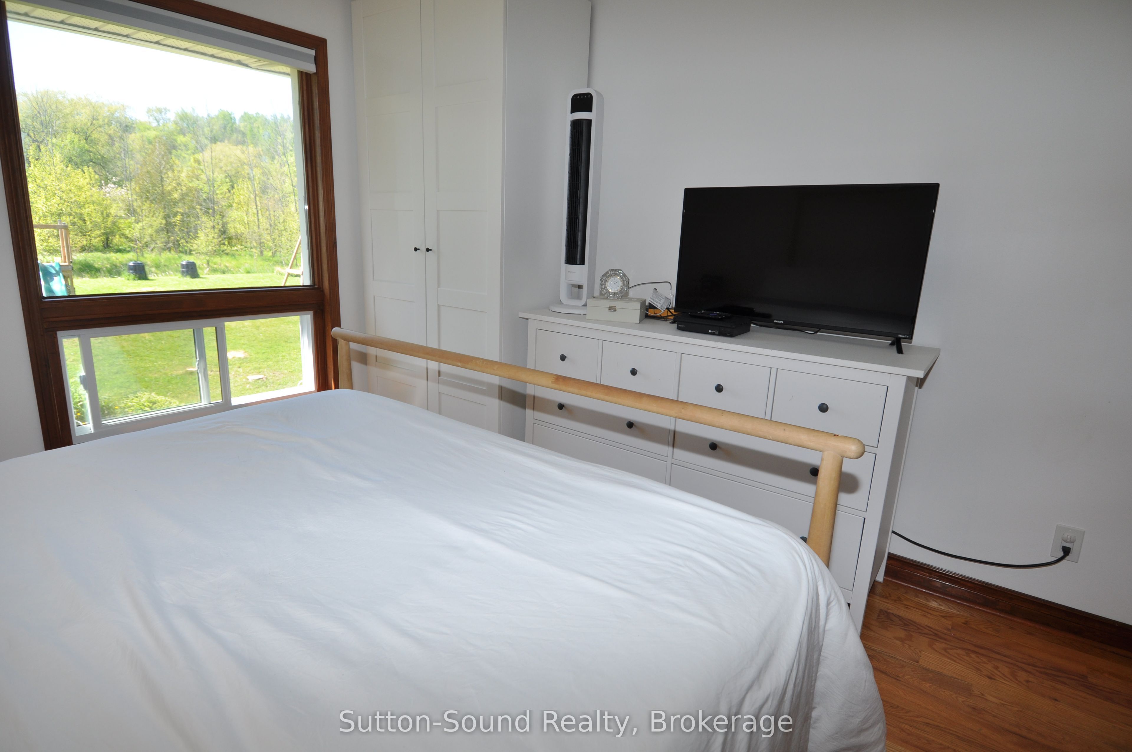 444 Balmy Beach Road Property Photo 20