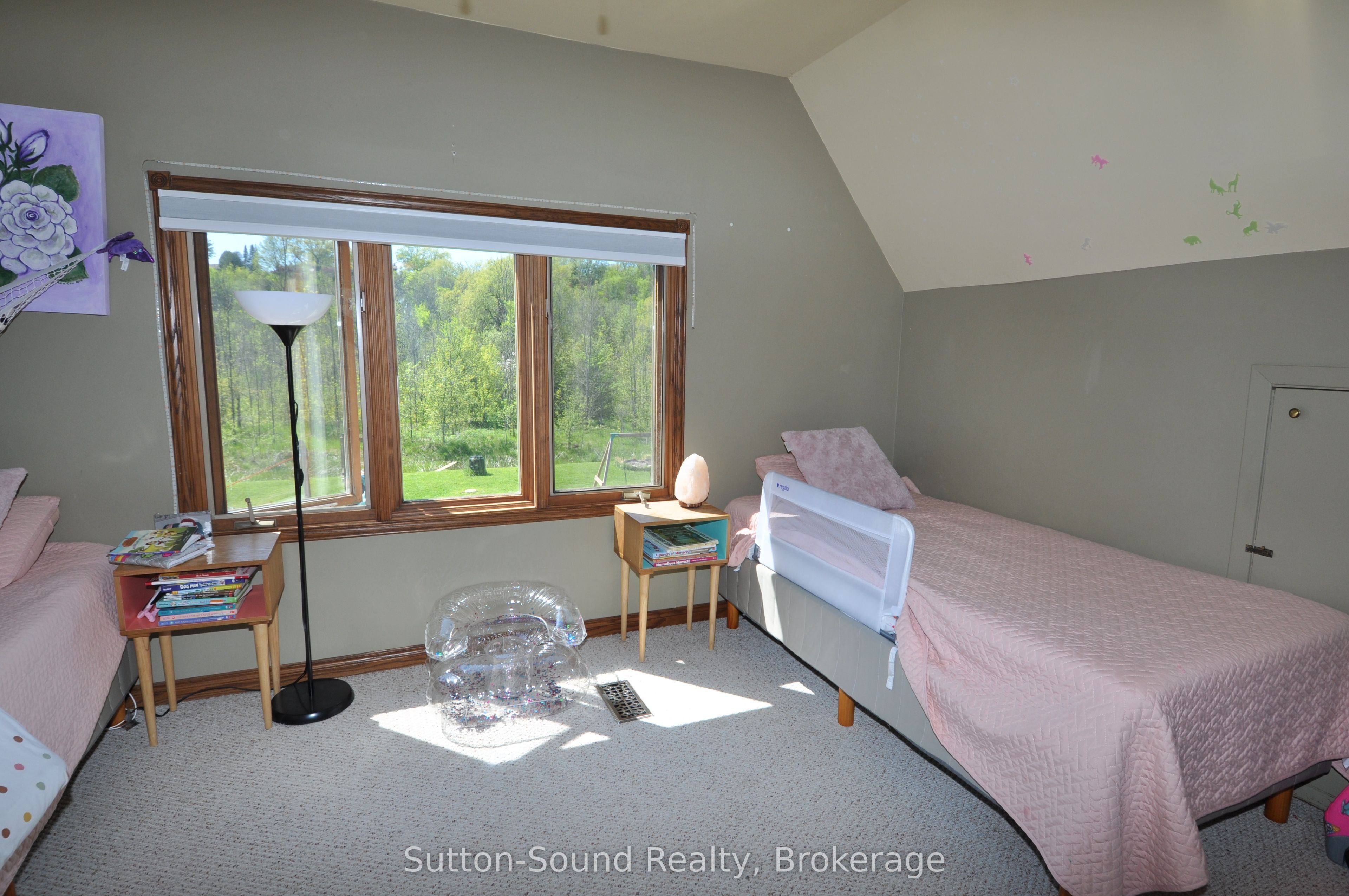 444 Balmy Beach Road Property Photo 24
