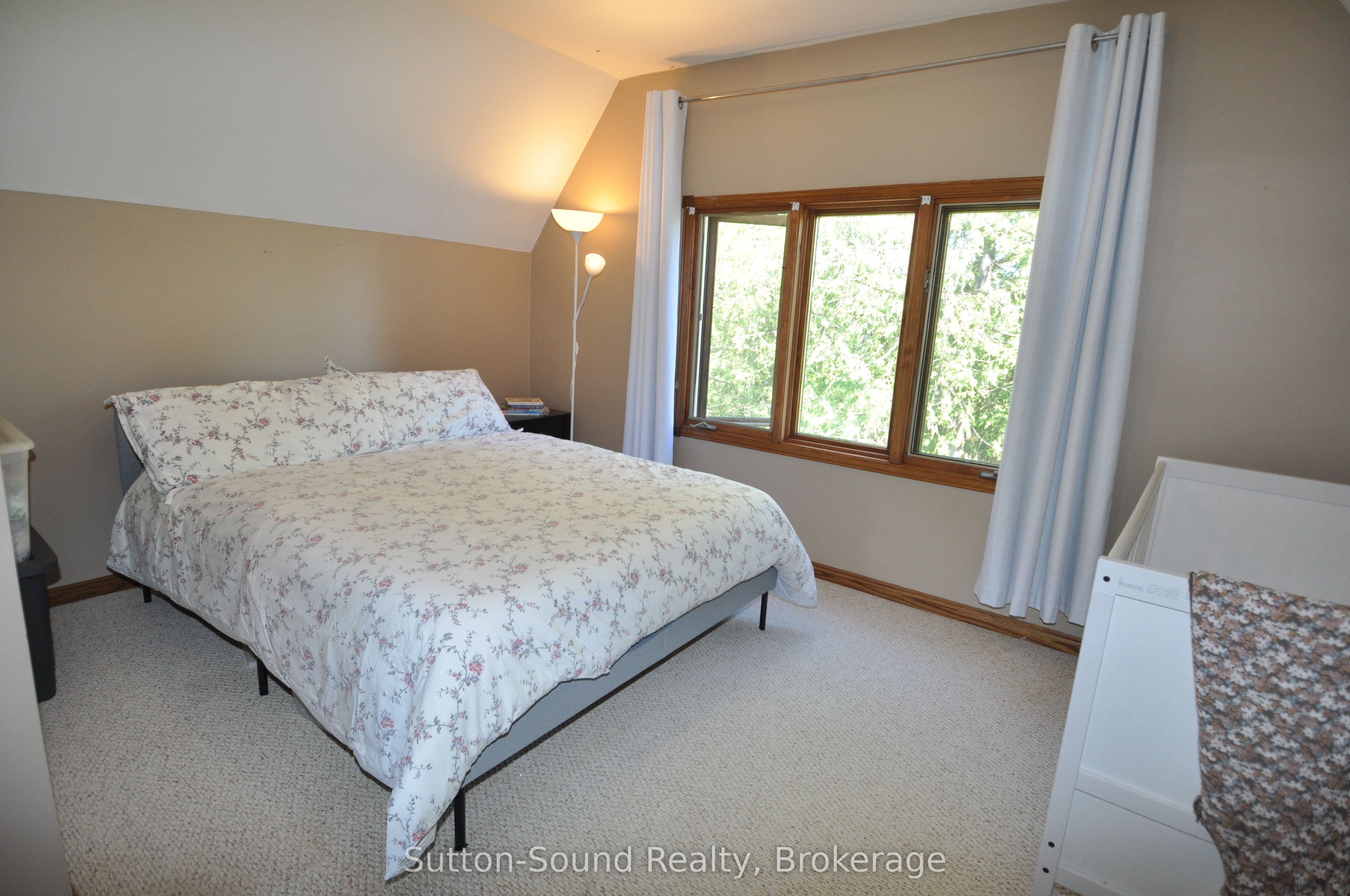444 Balmy Beach Road Property Photo 27