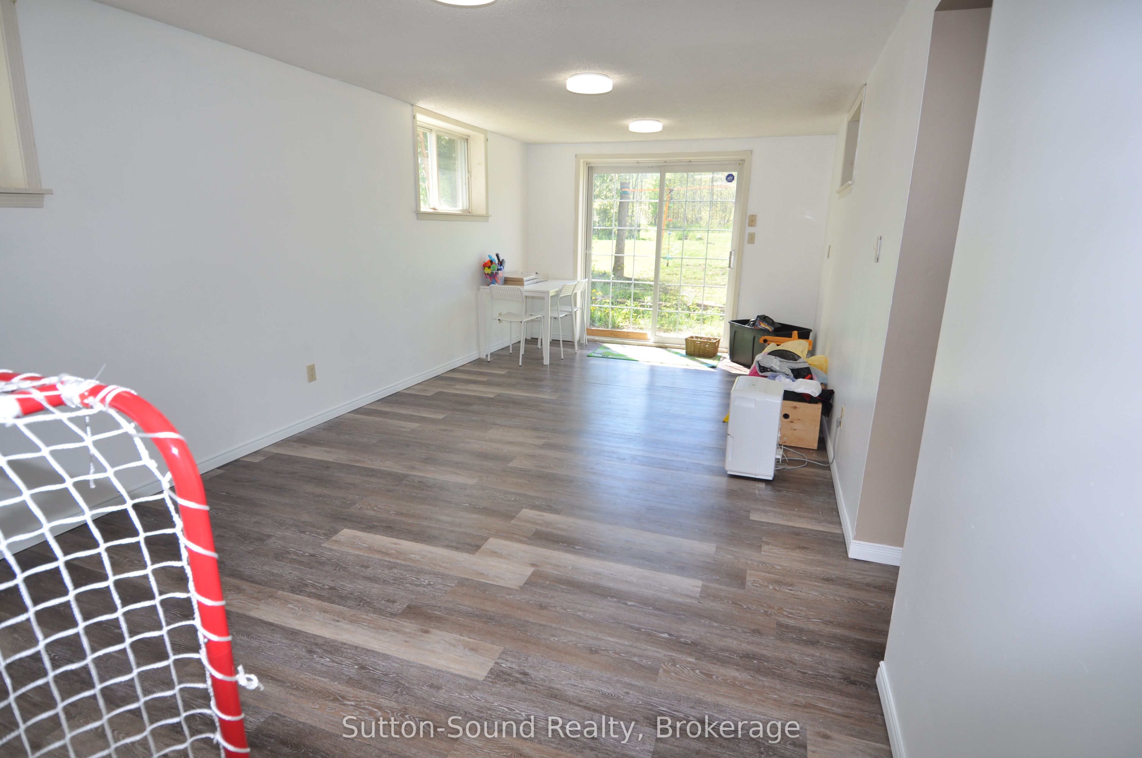 444 Balmy Beach Road Property Photo 28