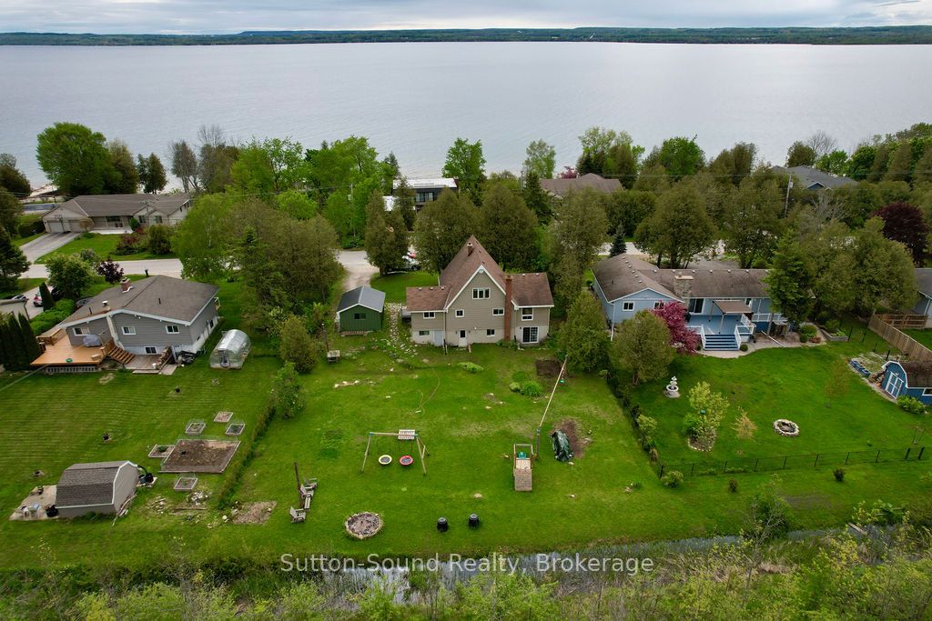 444 Balmy Beach Road Property Photo 45