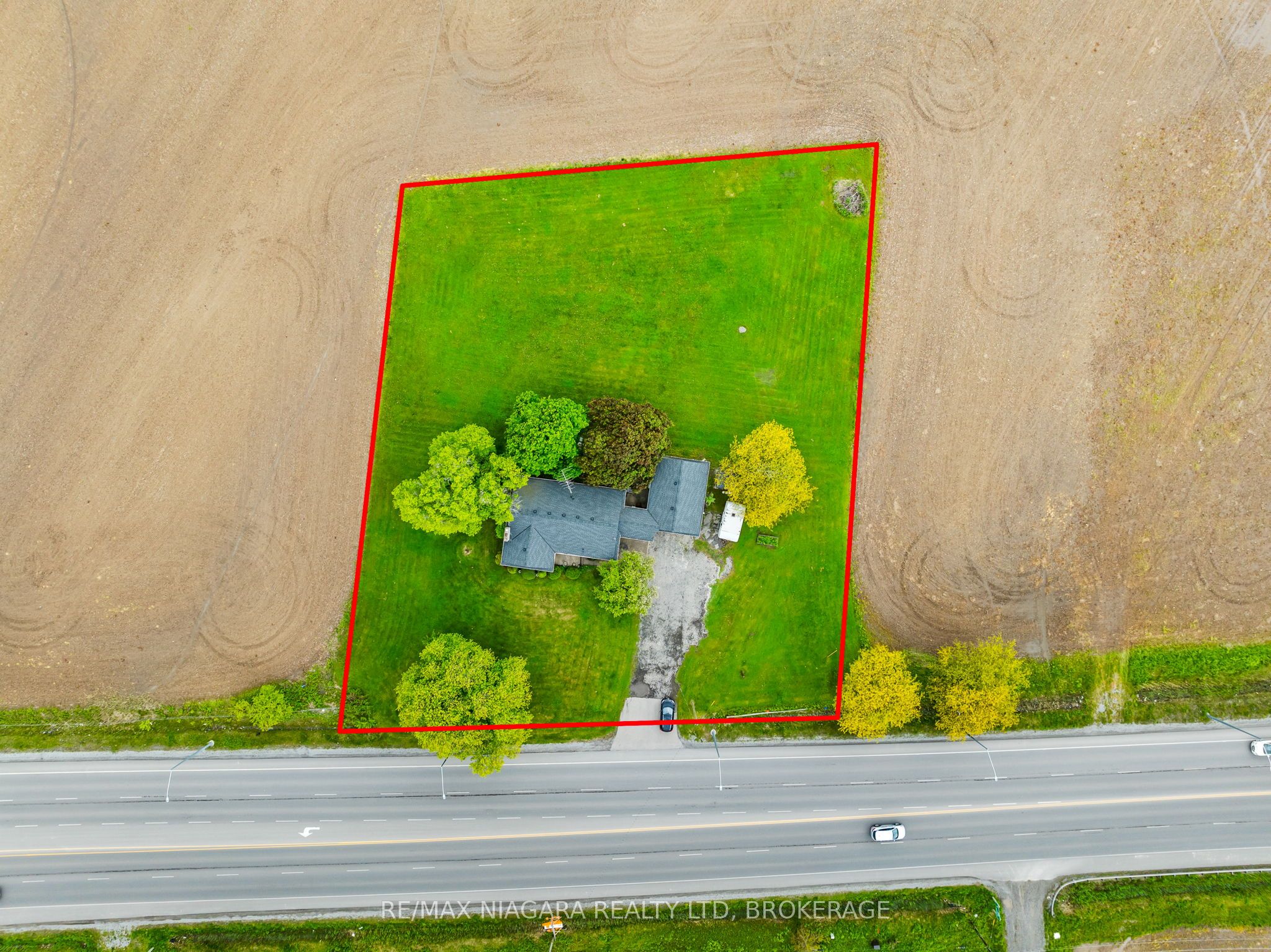 2152 Highway 20 Property Photo 1