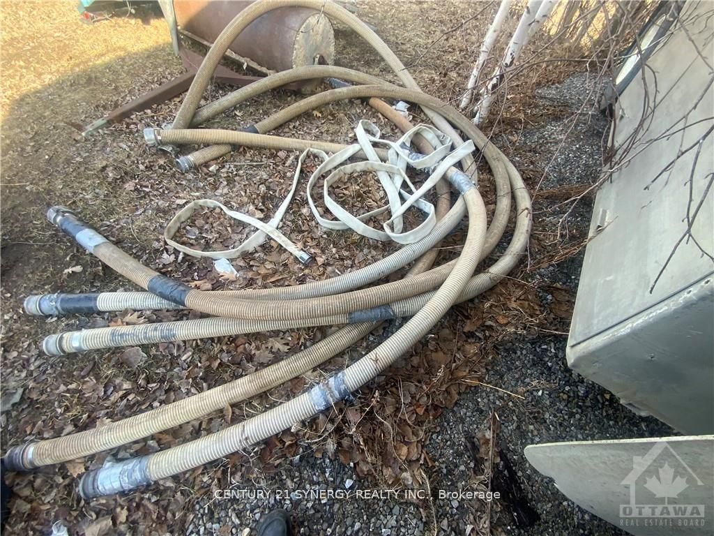 3678 43 Highway Property Photo 5
