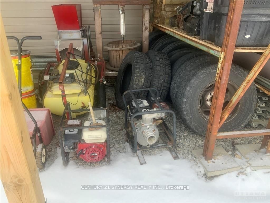 3678 43 Highway Property Photo 7