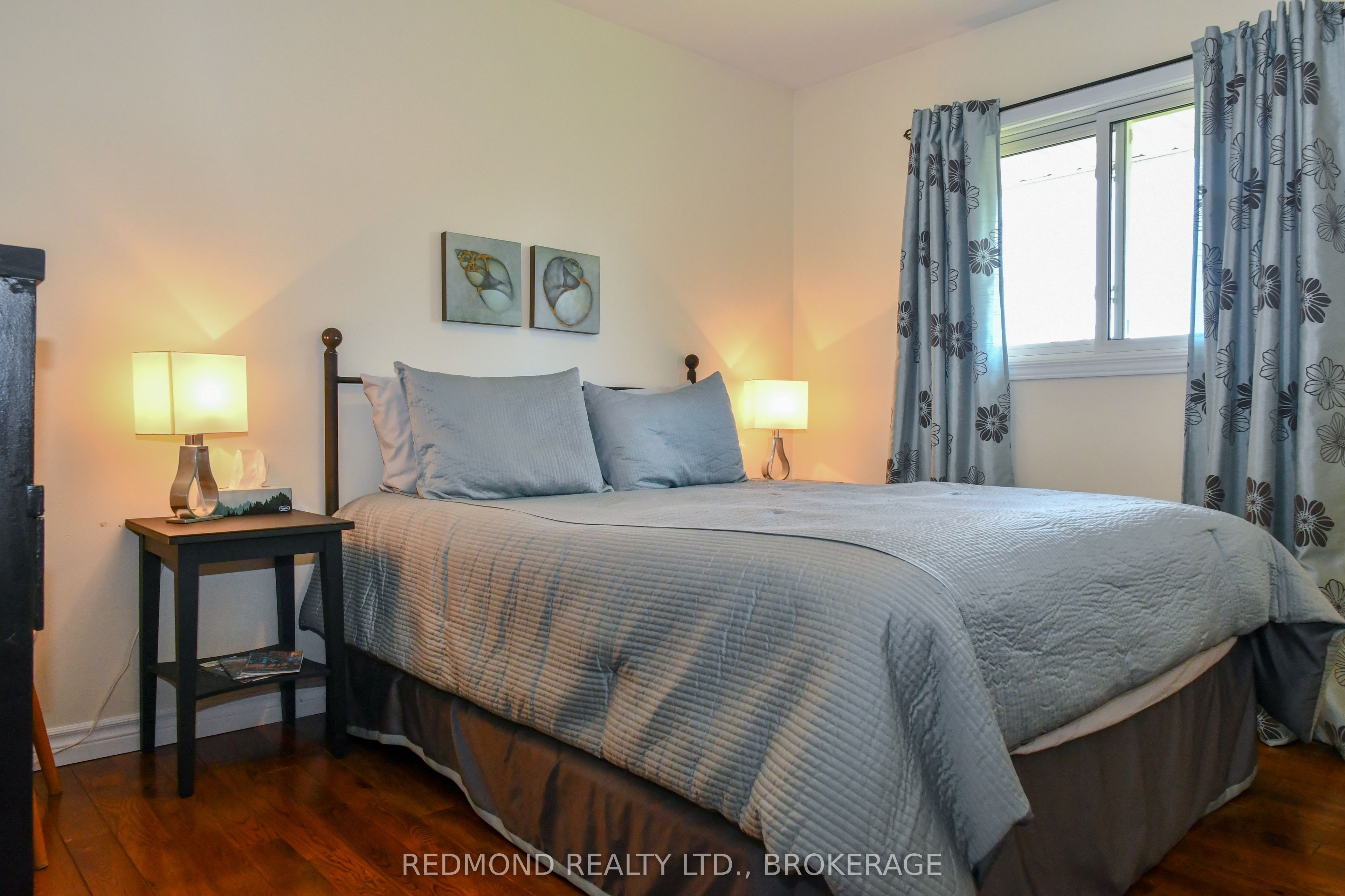 475 Pine Street E Property Photo 17