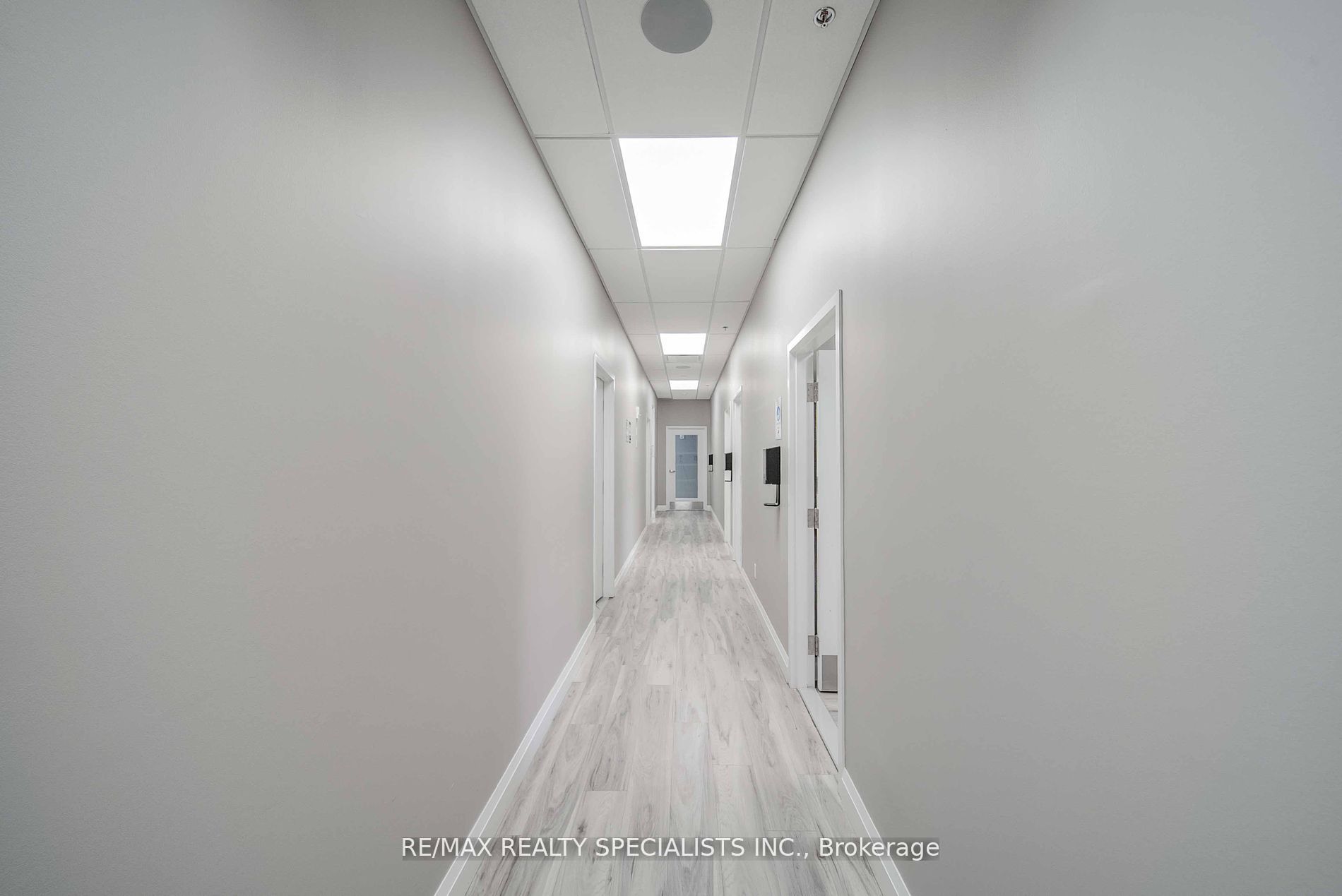 #medical - 5698 Main Street Property Photo 5