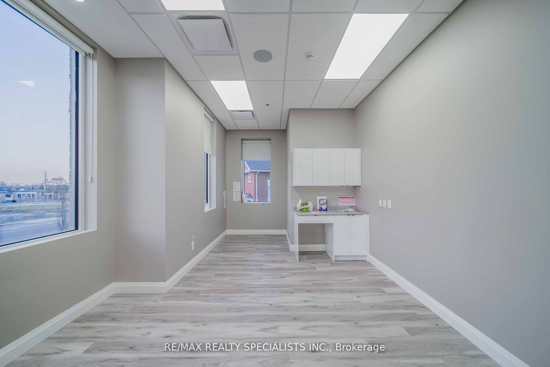 #medical - 5698 Main Street Property Photo 9