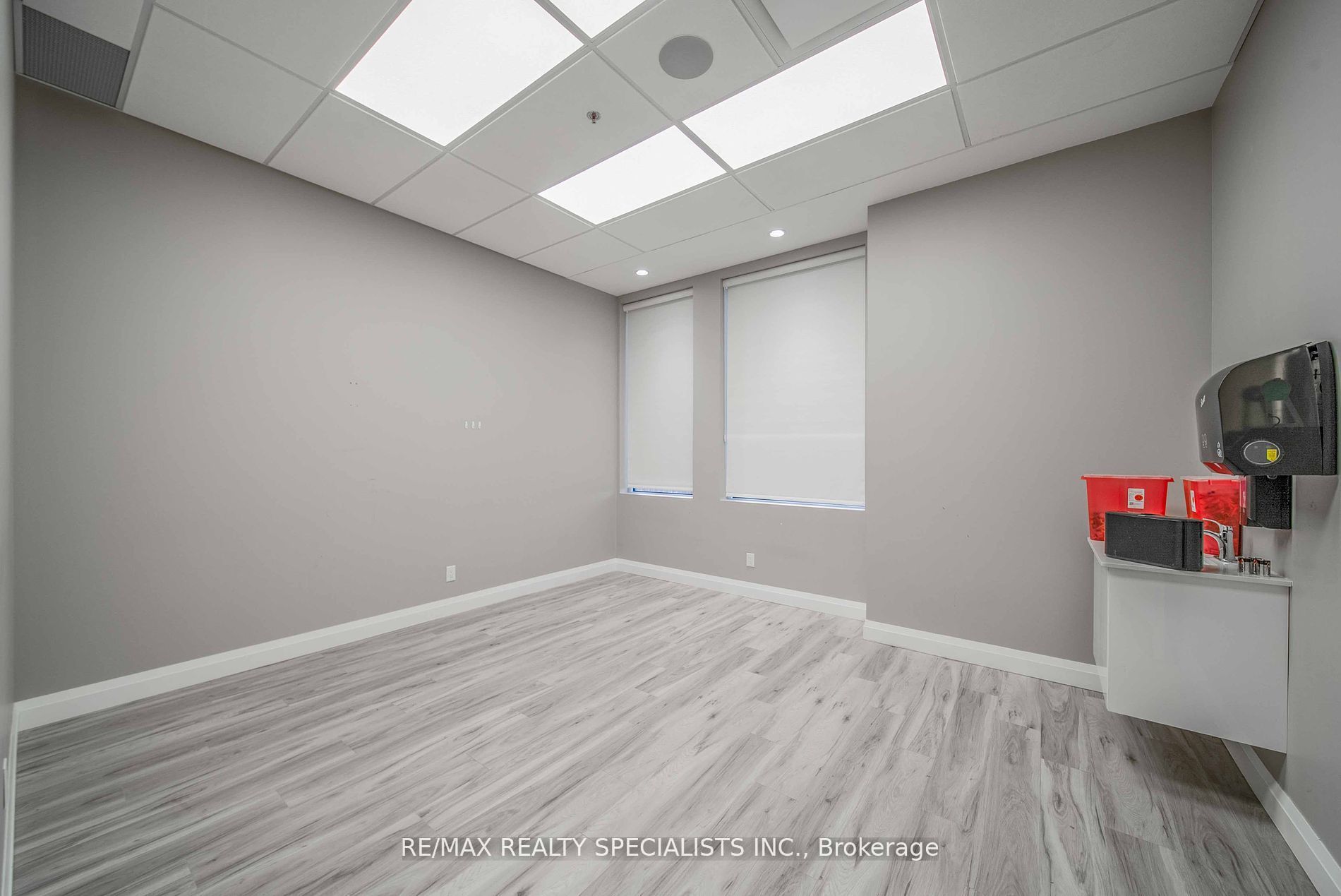 #medical - 5698 Main Street Property Photo 16