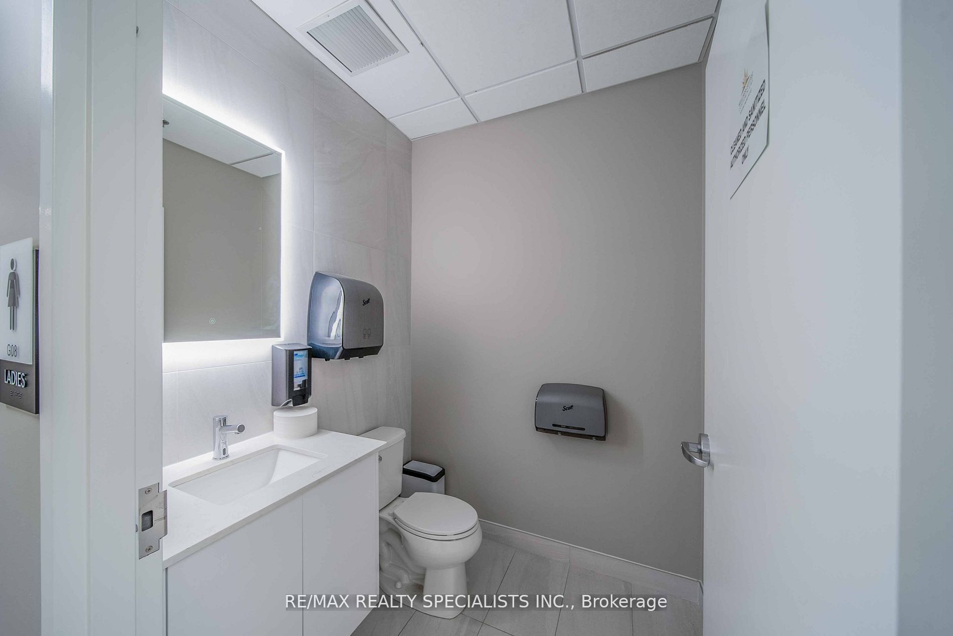 #medical - 5698 Main Street Property Photo 22
