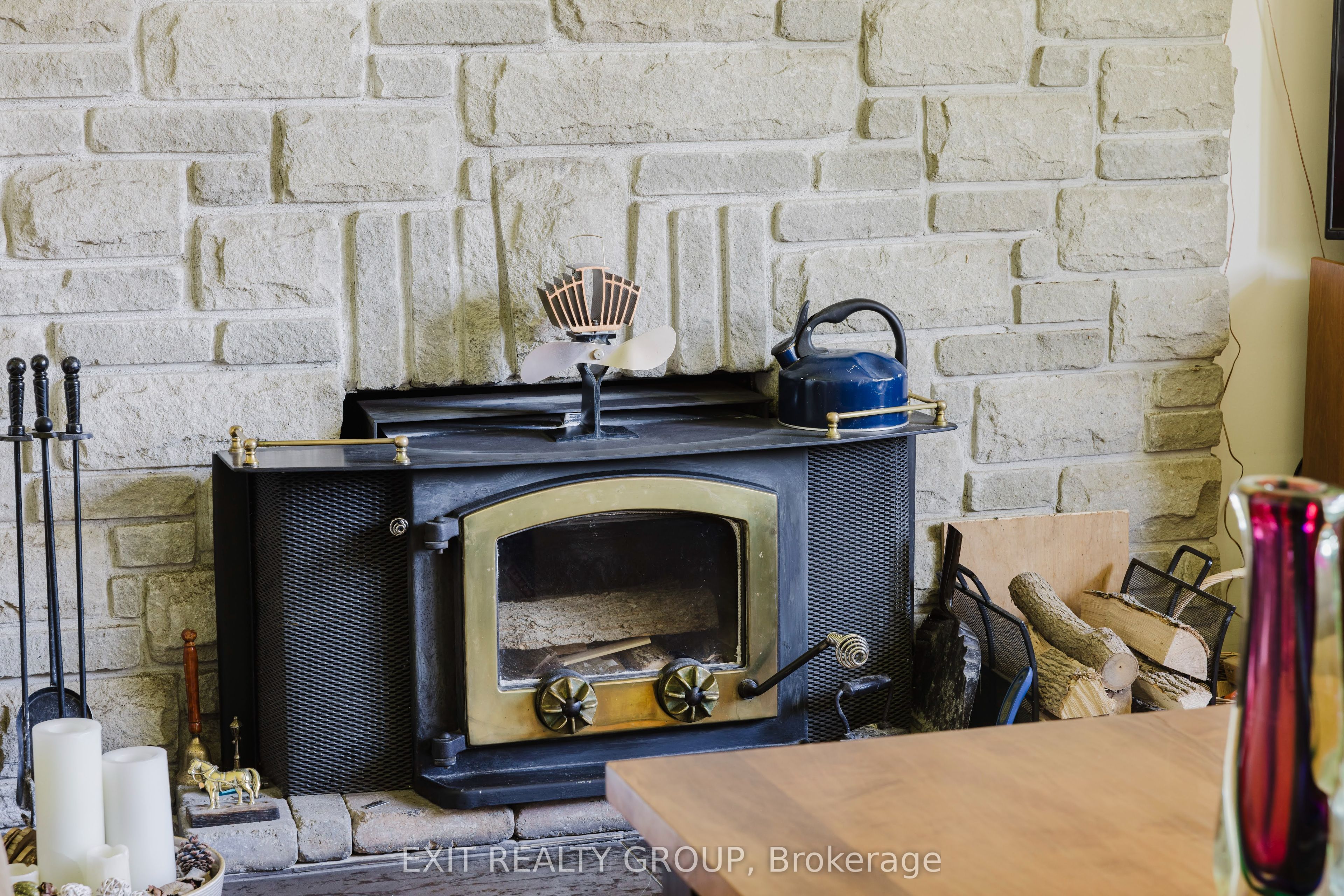 556 Rosebush Road Property Photo 3