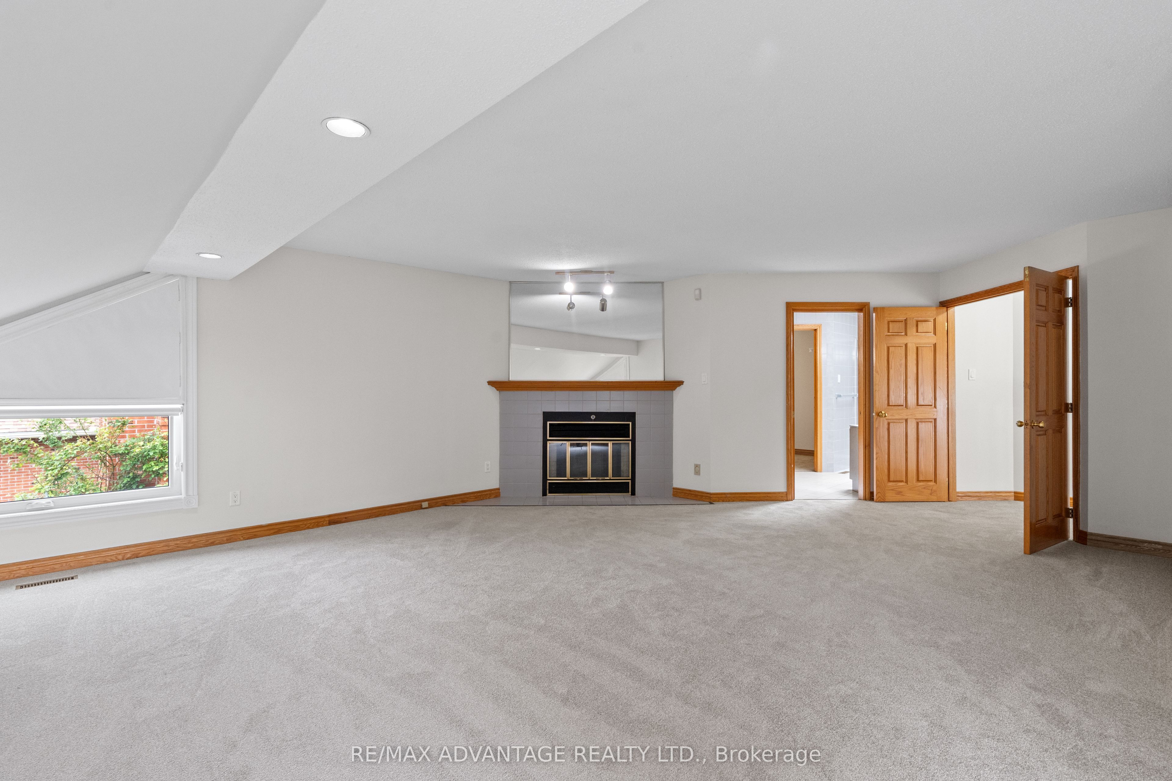 1554 Hastings Drive Property Photo 19
